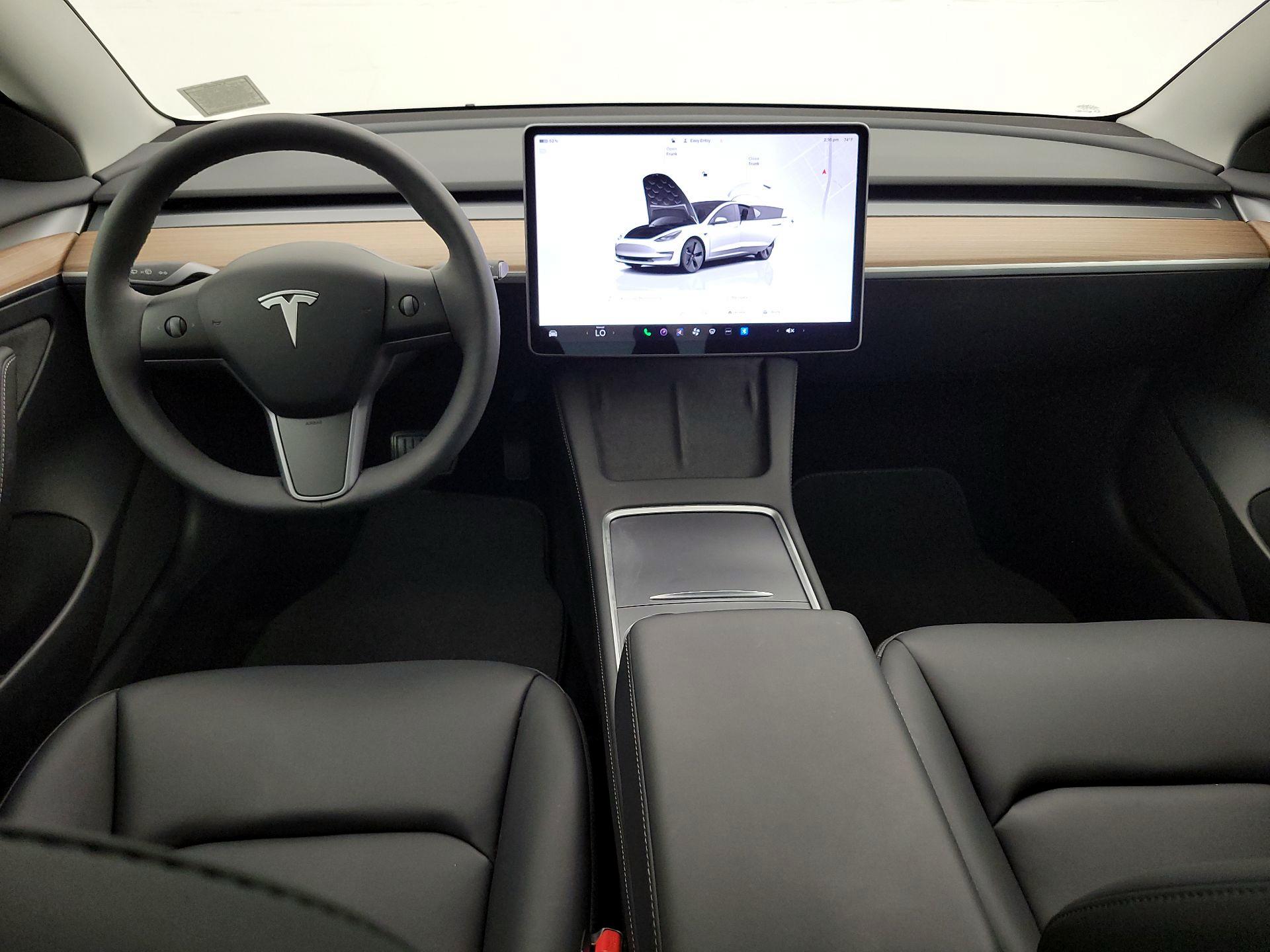 Thumbnail: 2023 Tesla Model 3 - 9