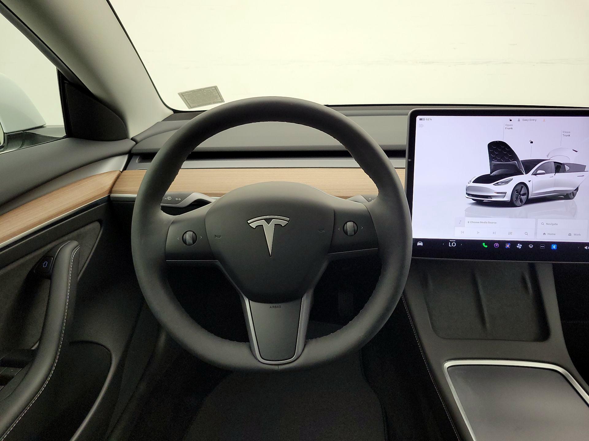 Thumbnail: 2023 Tesla Model 3 - 10