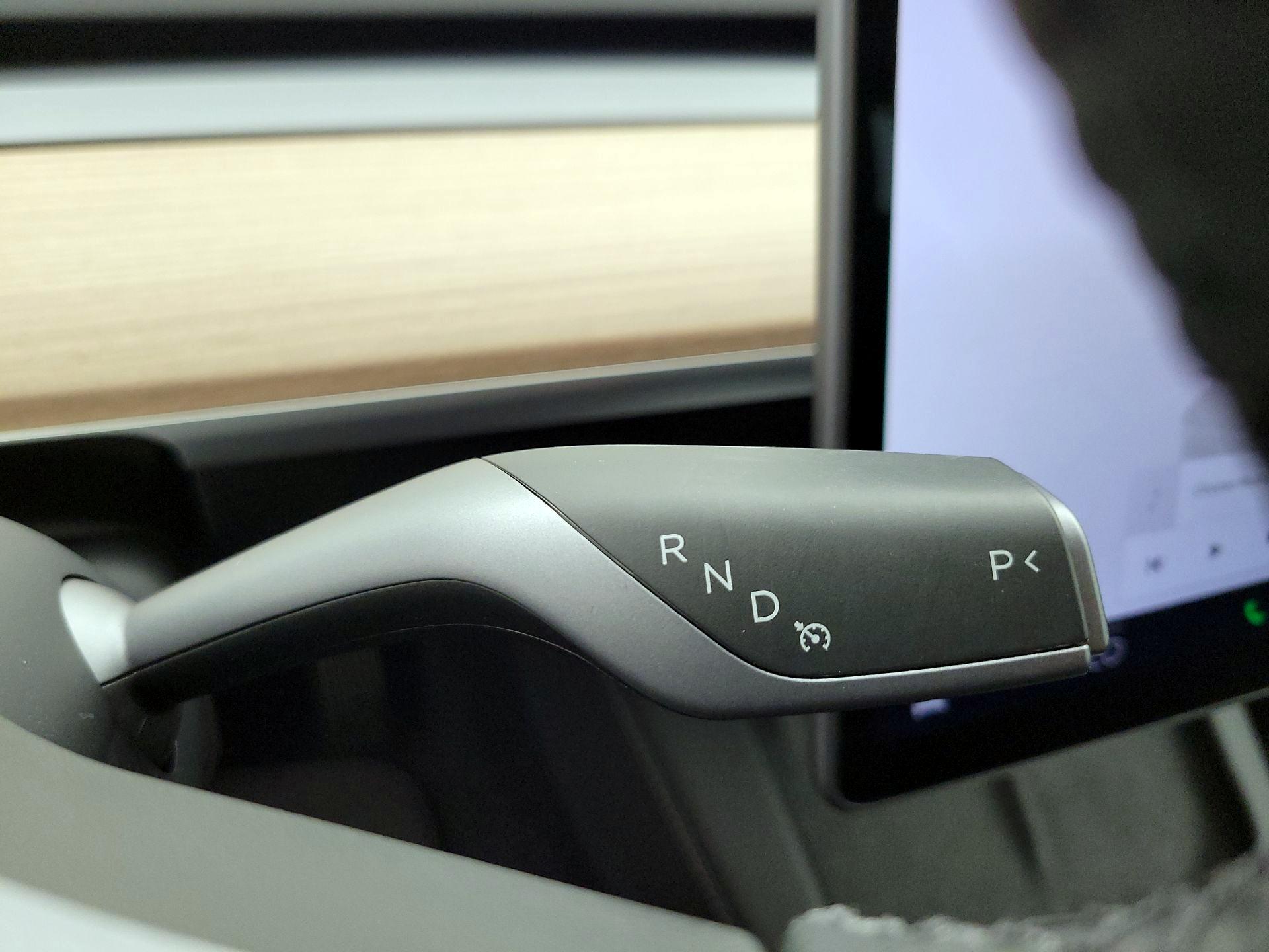Thumbnail: 2023 Tesla Model 3 - 17