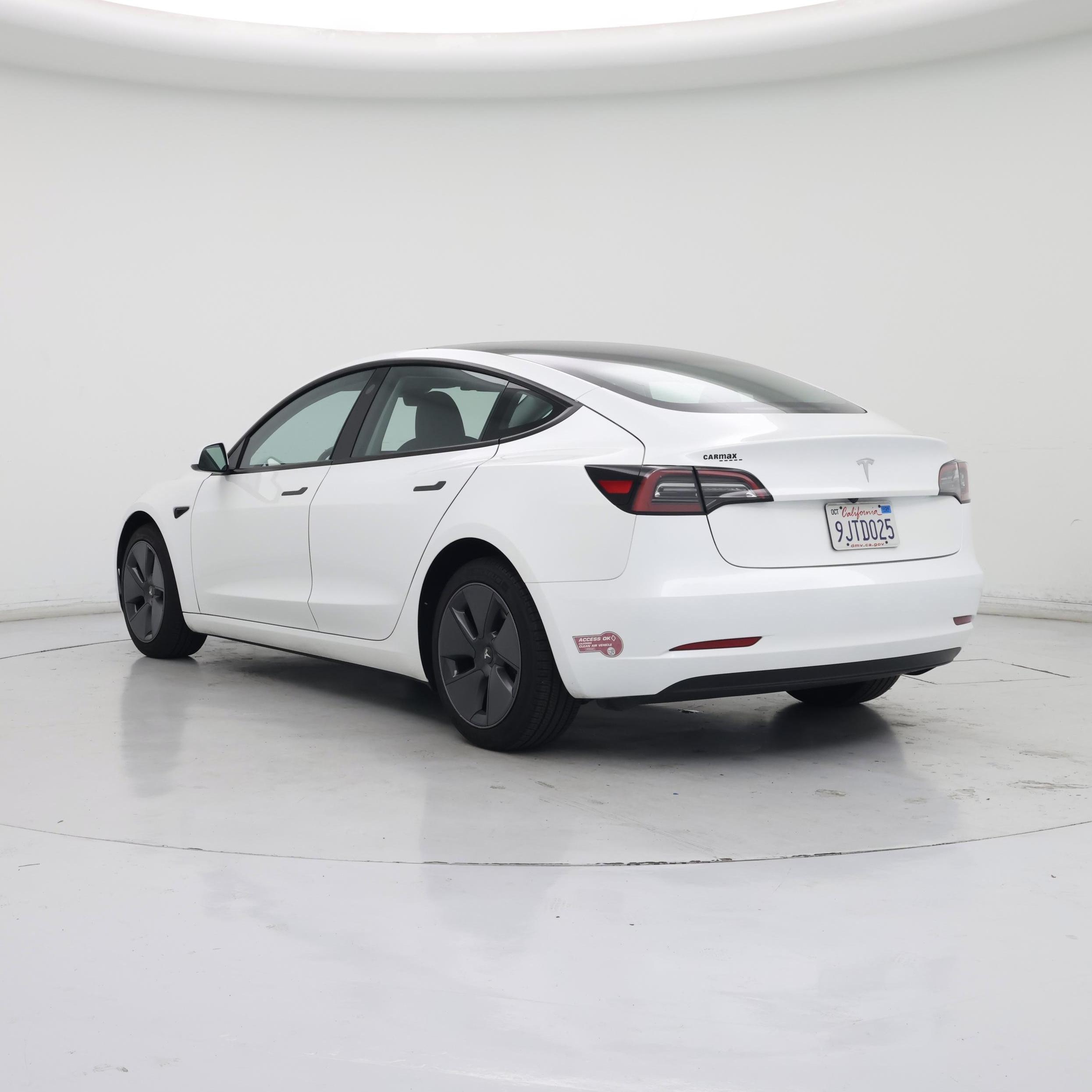 Thumbnail: 2023 Tesla Model 3 - 2