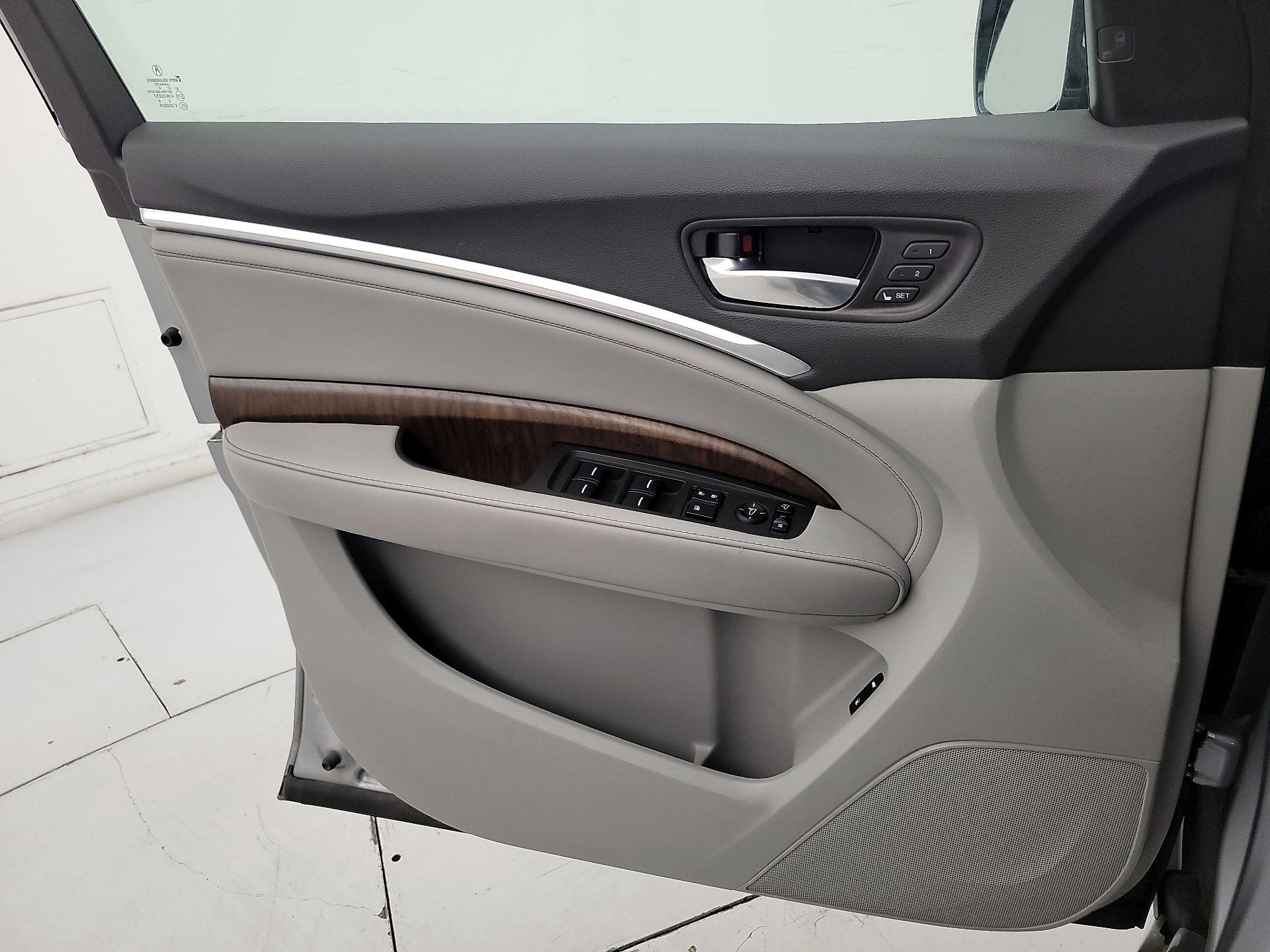 Thumbnail: 2020 Acura MDX - 12