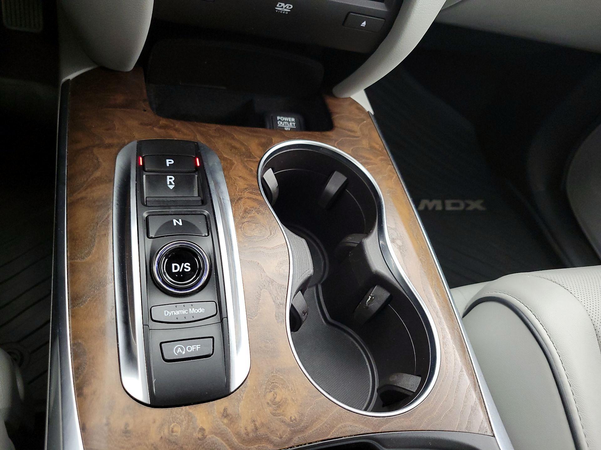 Thumbnail: 2020 Acura MDX - 18