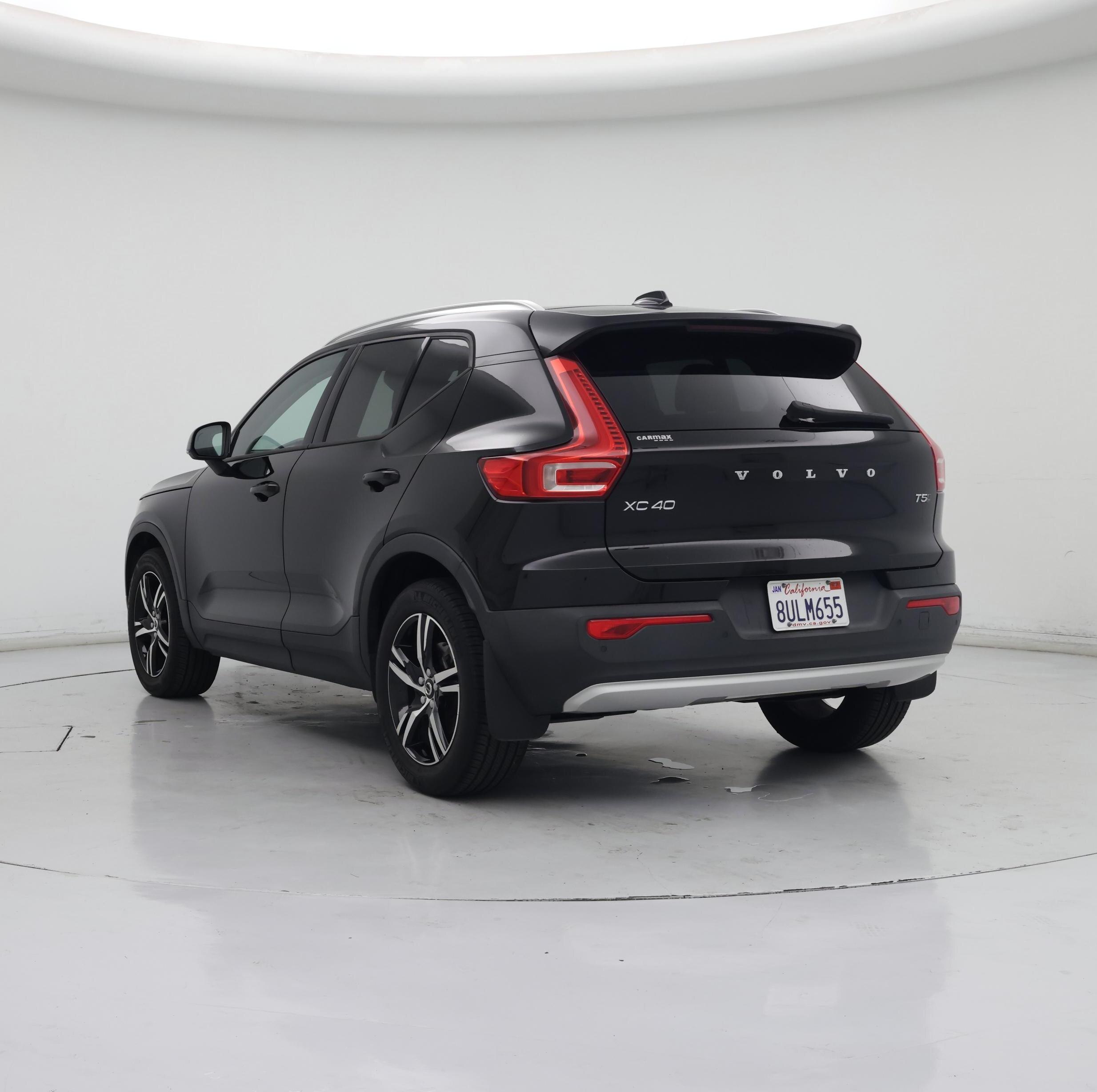 Thumbnail: 2021 Volvo XC40 - 2