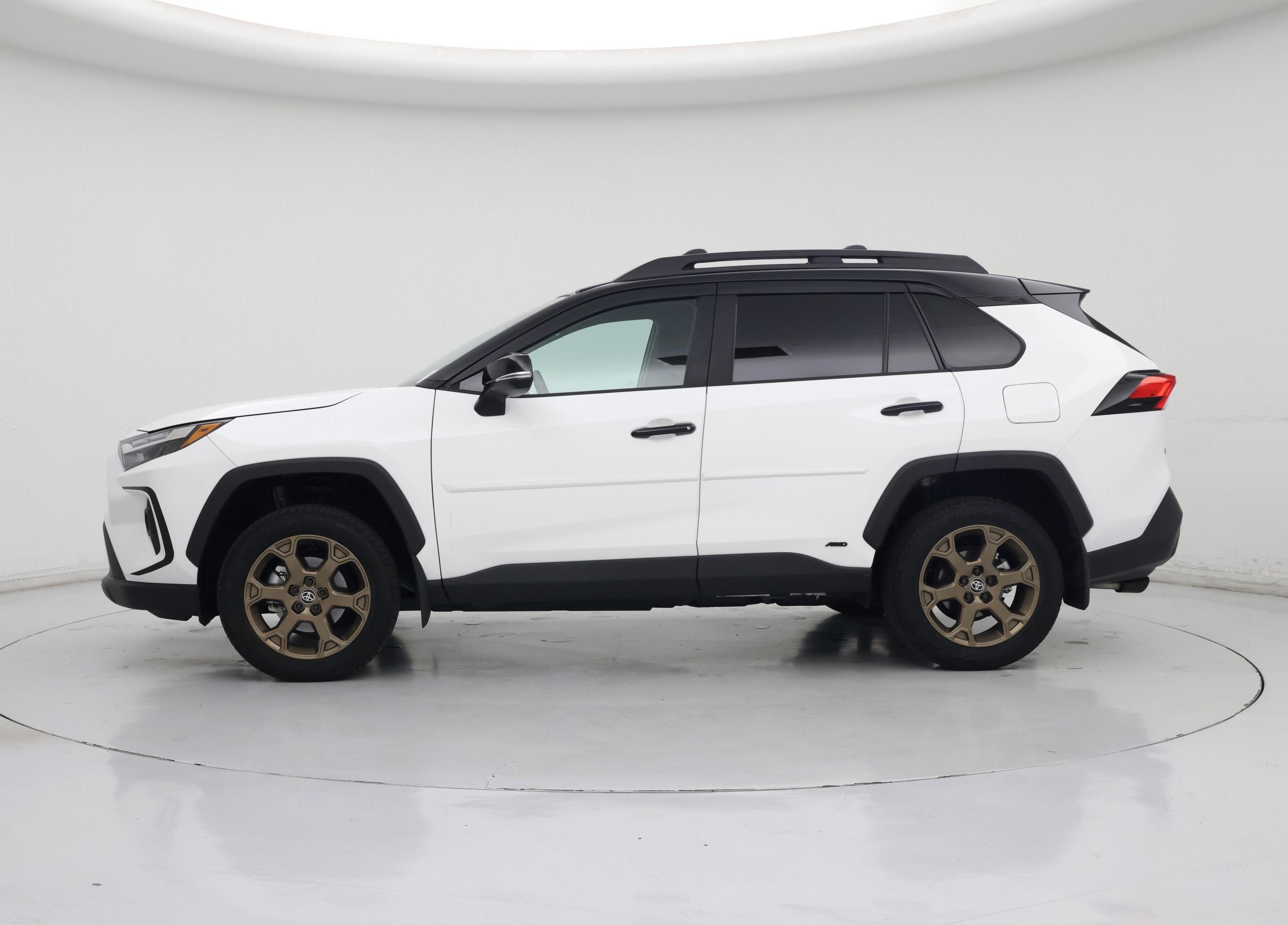 Thumbnail: 2024 Toyota RAV4 - 3