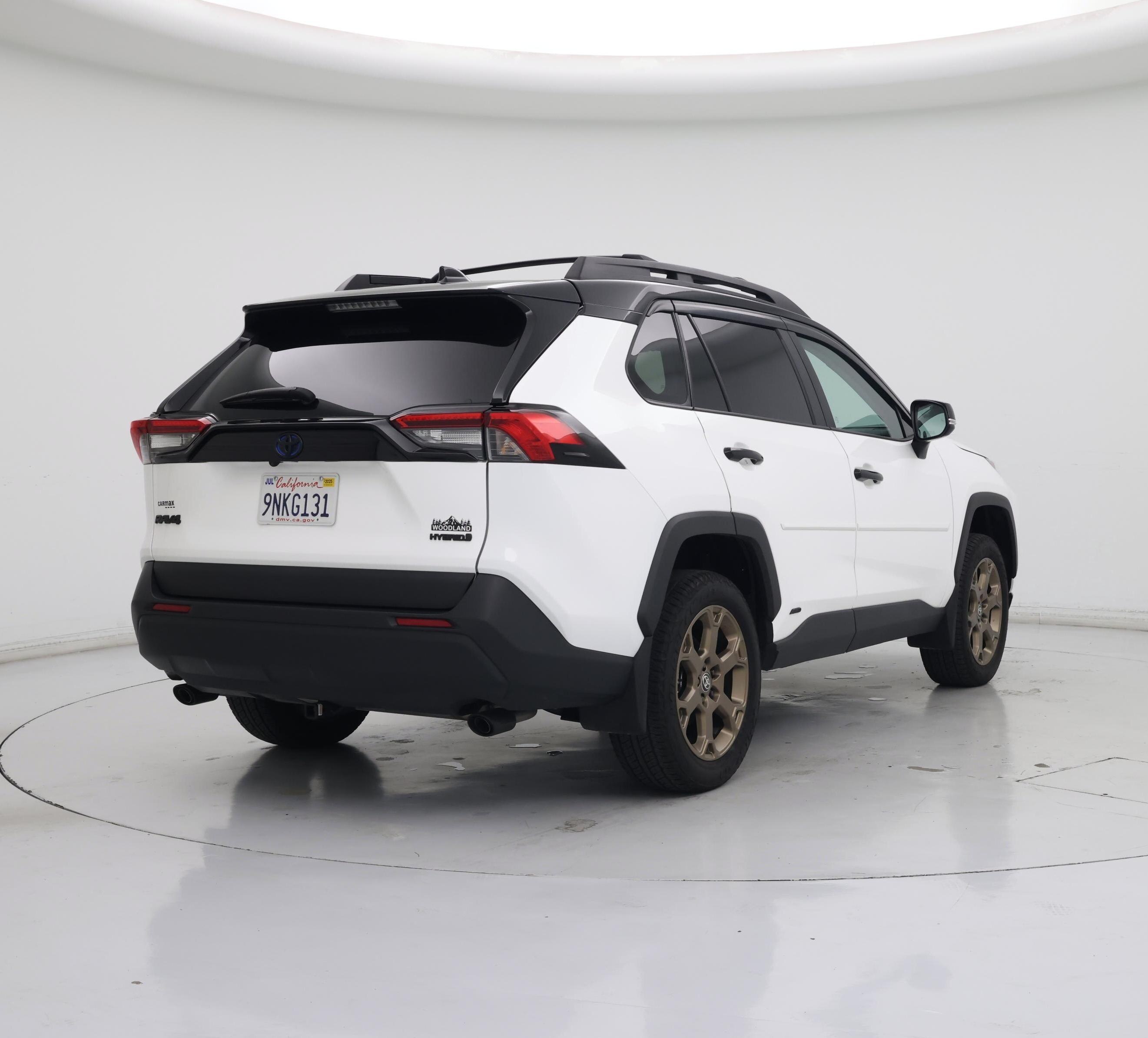 Thumbnail: 2024 Toyota RAV4 - 8