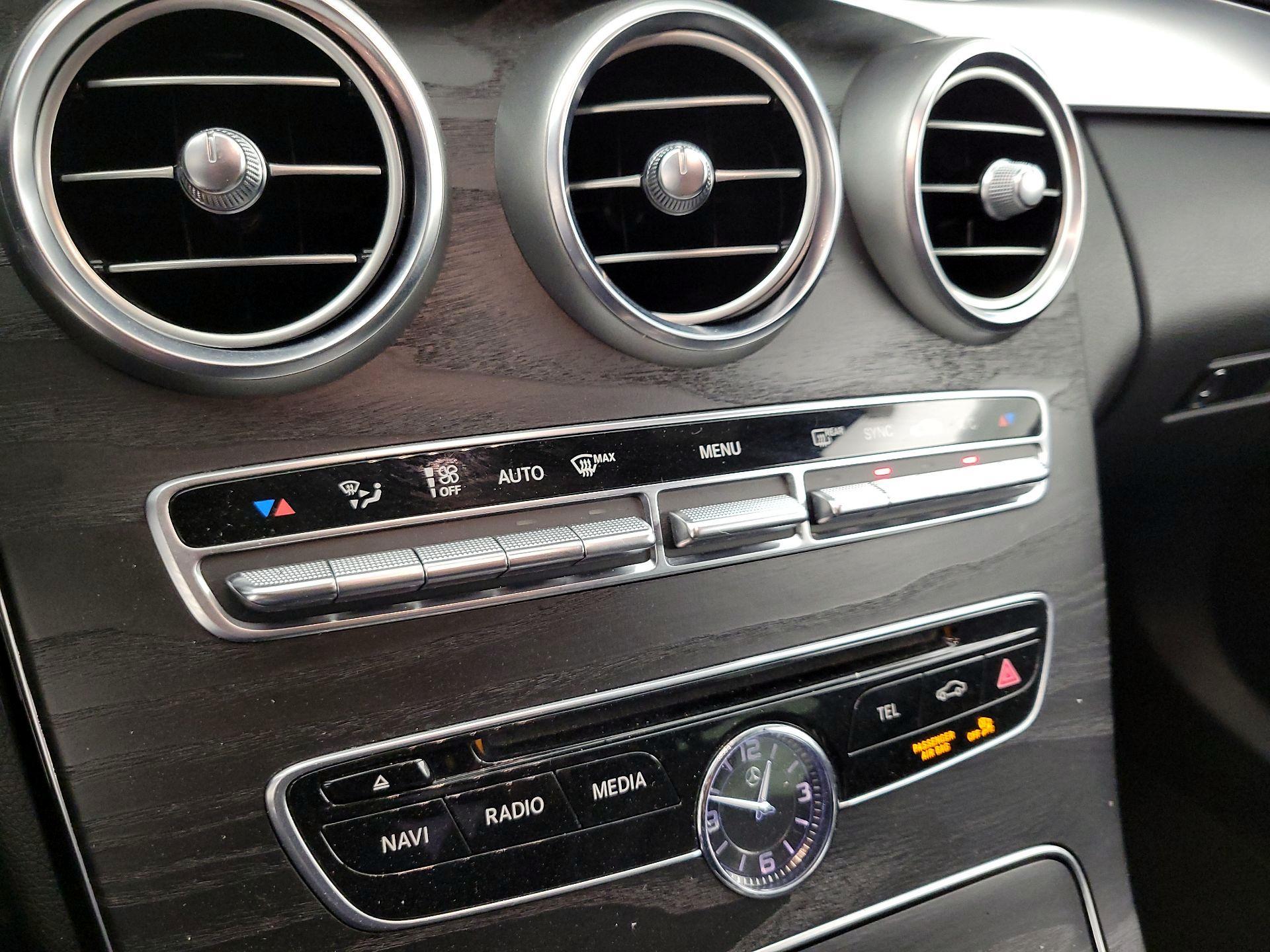 Thumbnail: 2016 Mercedes-Benz C-Class - 16