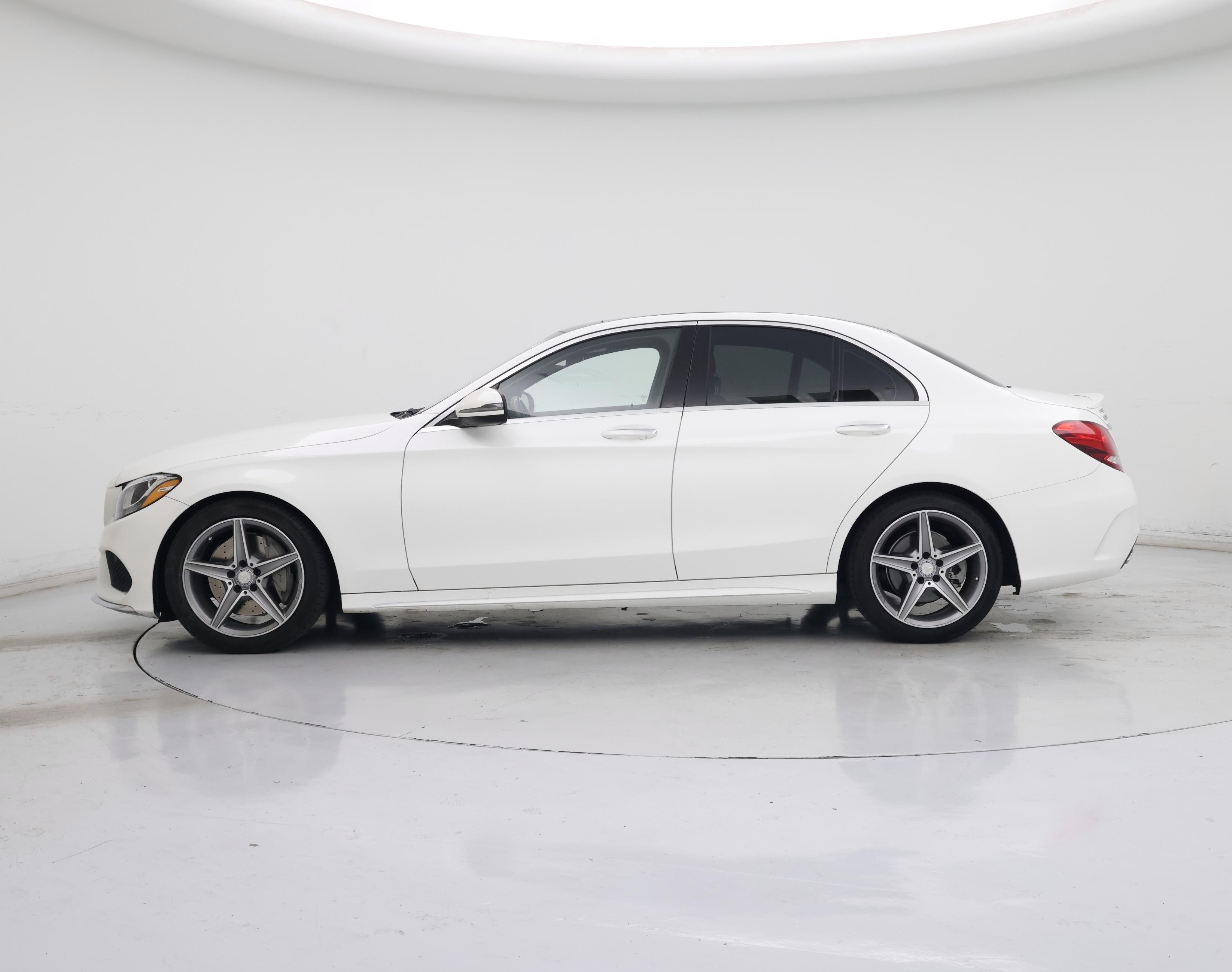 Thumbnail: 2016 Mercedes-Benz C-Class - 3