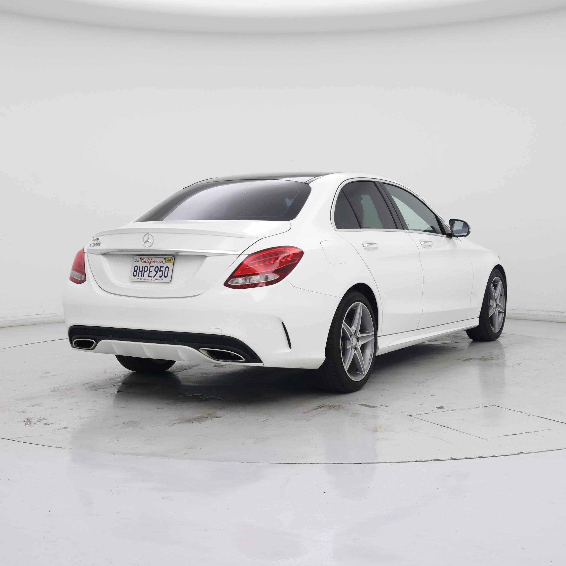 Thumbnail: 2016 Mercedes-Benz C-Class - 8