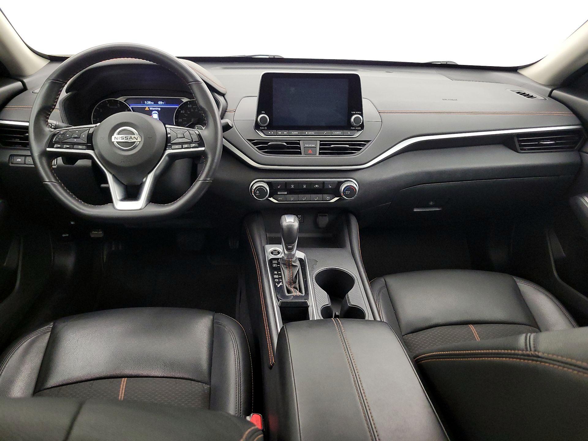 Thumbnail: 2021 Nissan Altima - 9