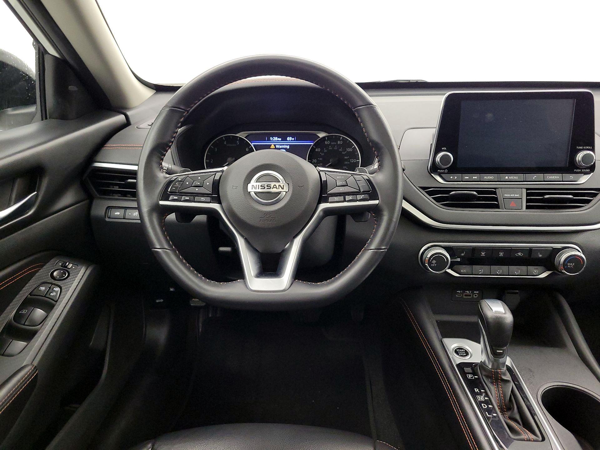 Thumbnail: 2021 Nissan Altima - 10