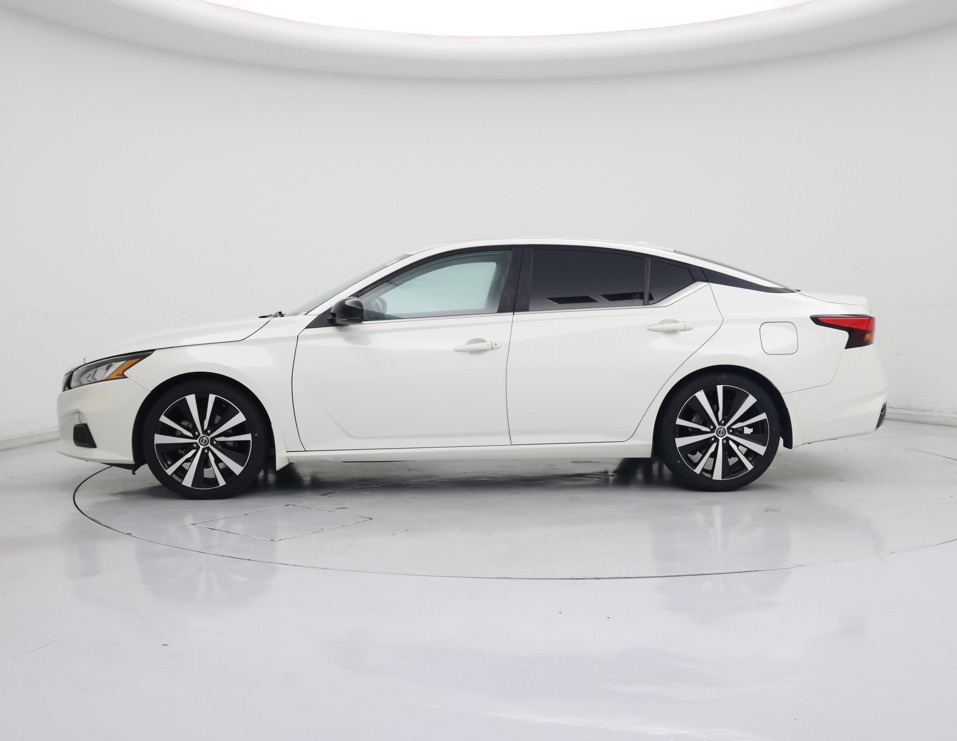 Thumbnail: 2021 Nissan Altima - 3