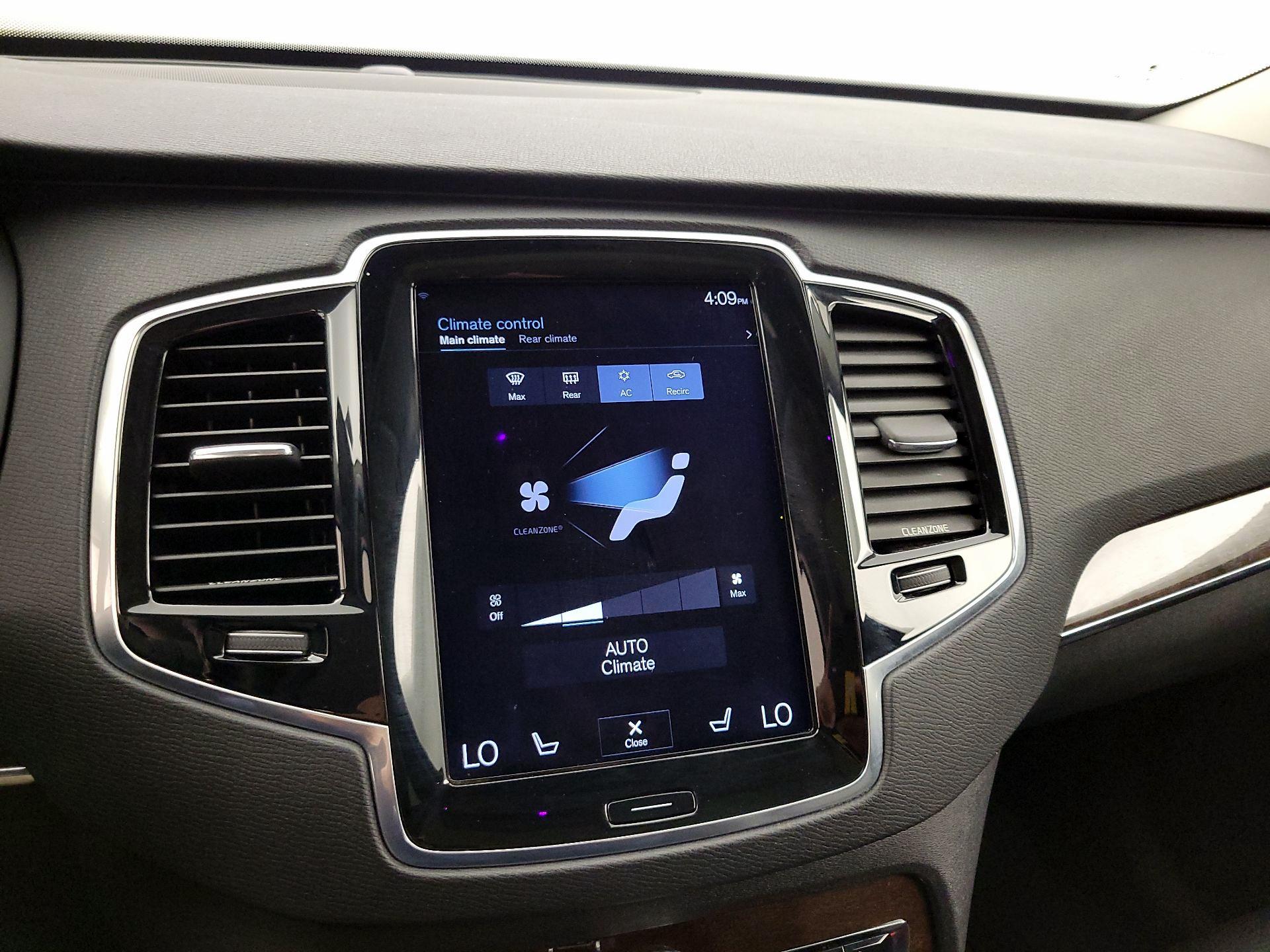 Thumbnail: 2016 Volvo XC90 - 17