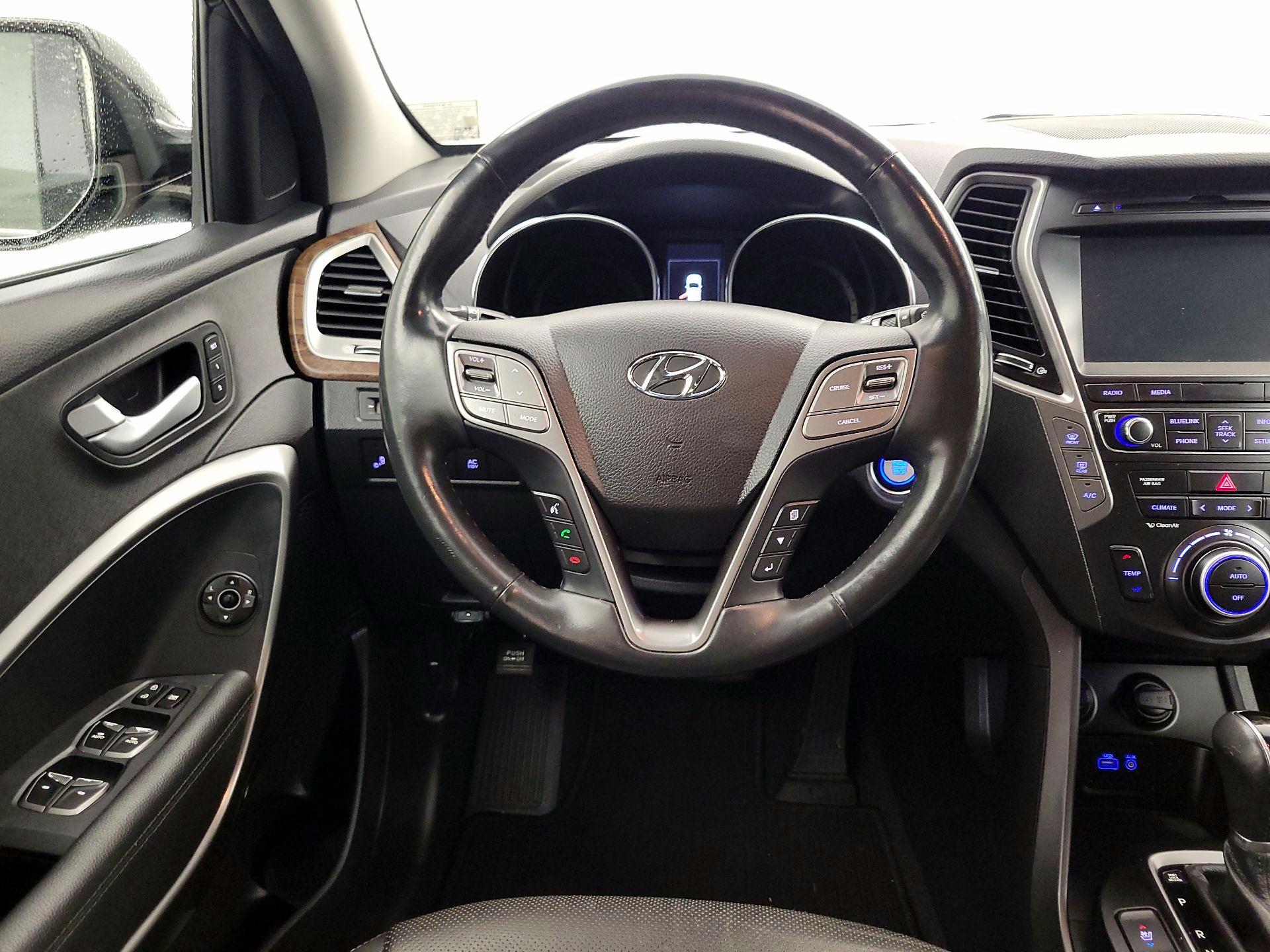 Thumbnail: 2017 Hyundai Santa Fe - 10