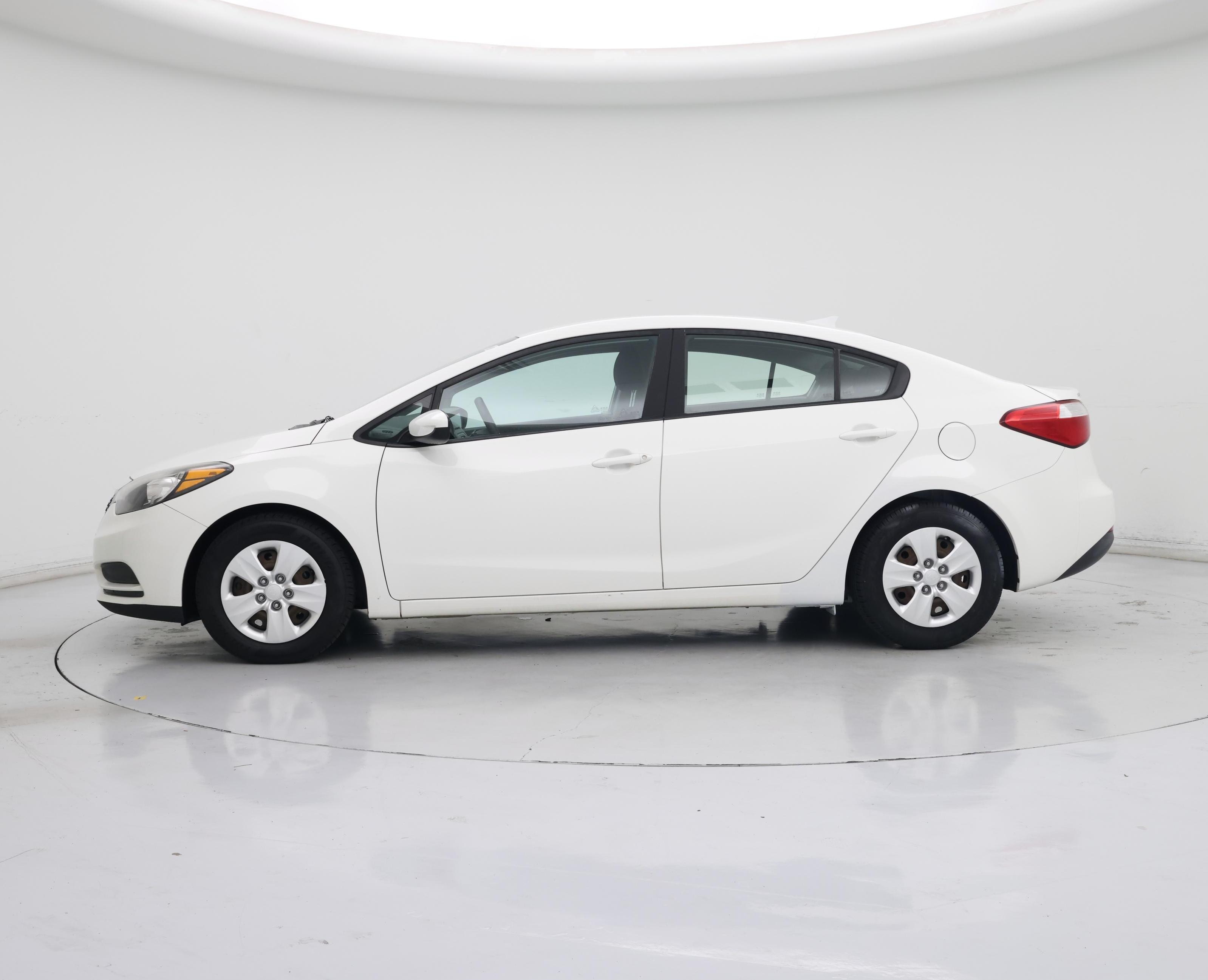 Thumbnail: 2016 Kia Forte - 3