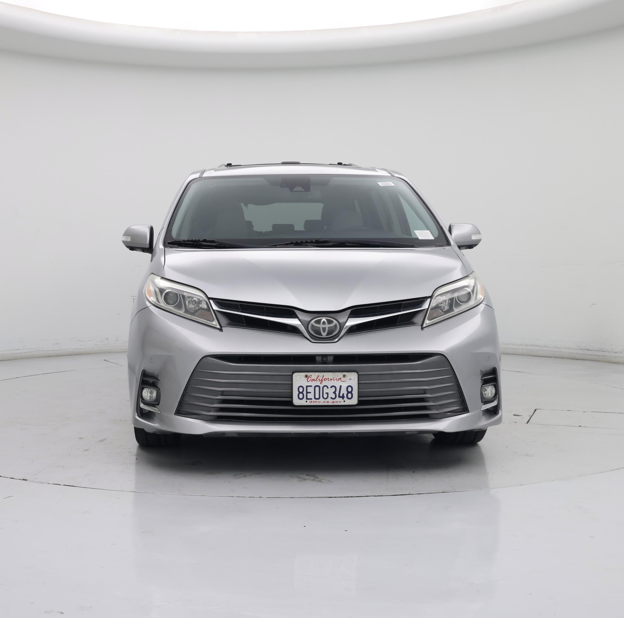 Thumbnail: 2018 Toyota Sienna - 5