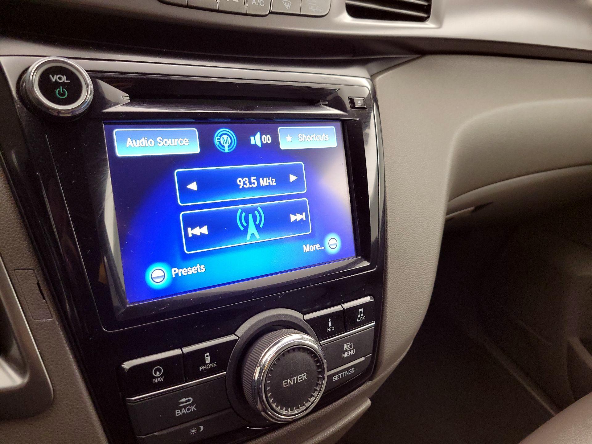 Thumbnail: 2014 Honda Odyssey - 16
