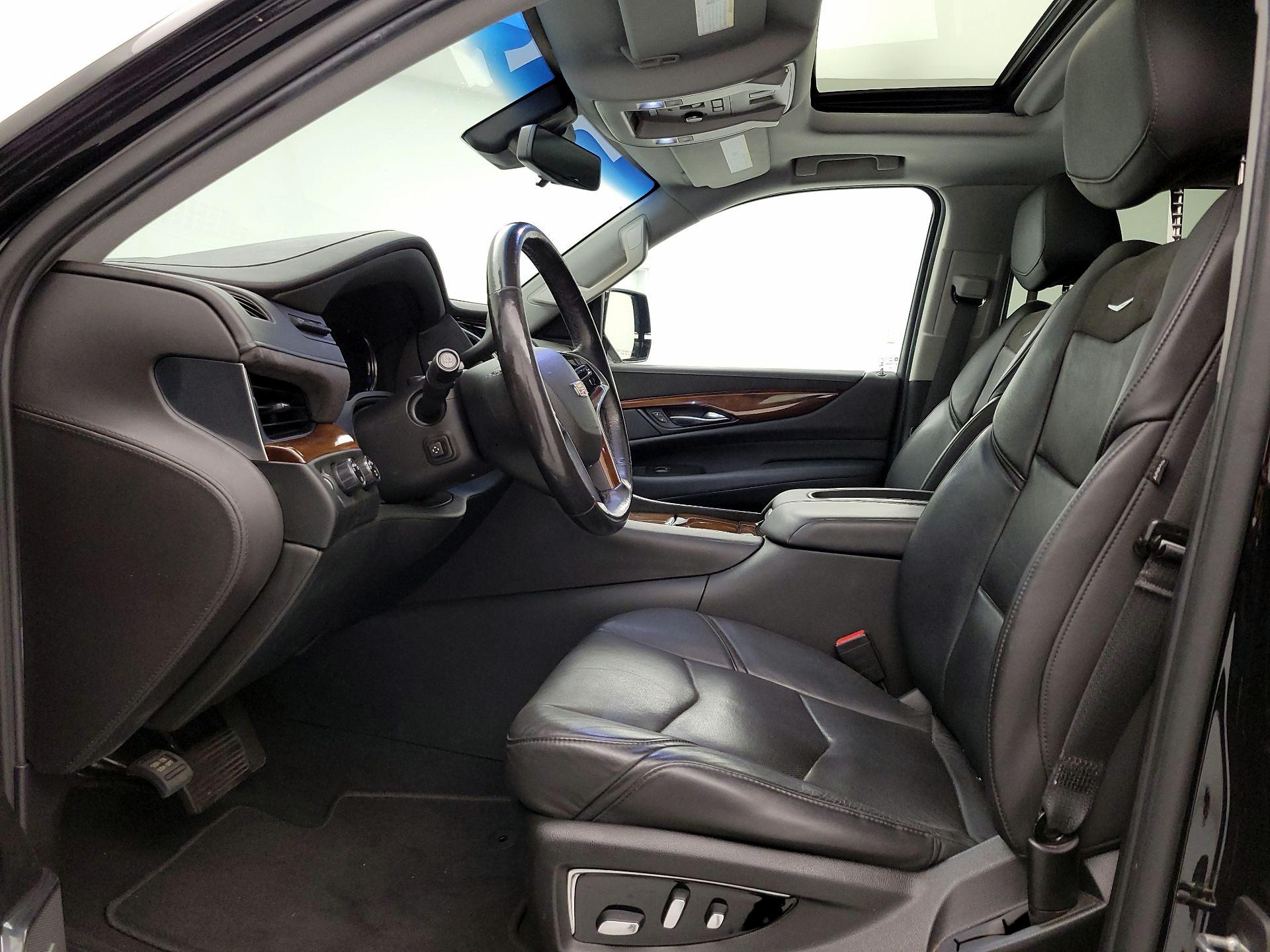 Thumbnail: 2019 Cadillac Escalade - 11