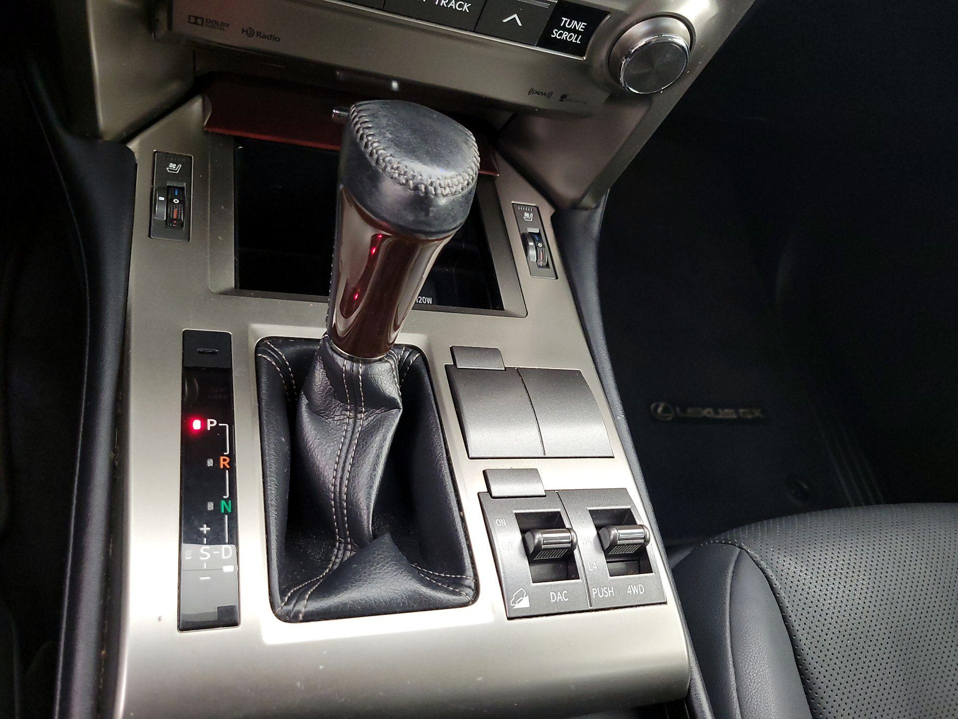 Thumbnail: 2019 Lexus GX - 17