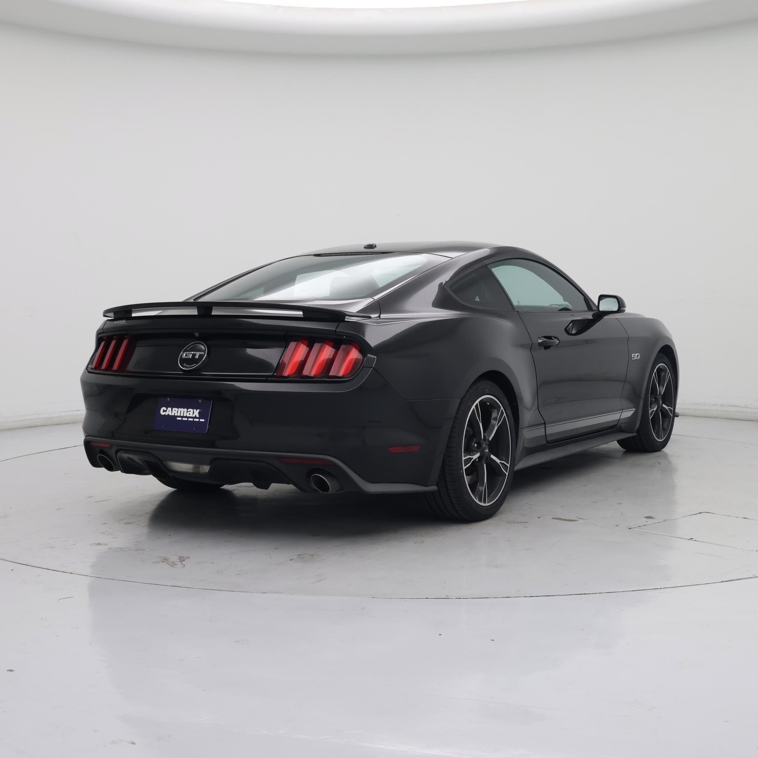 Thumbnail: 2017 Ford Mustang - 8