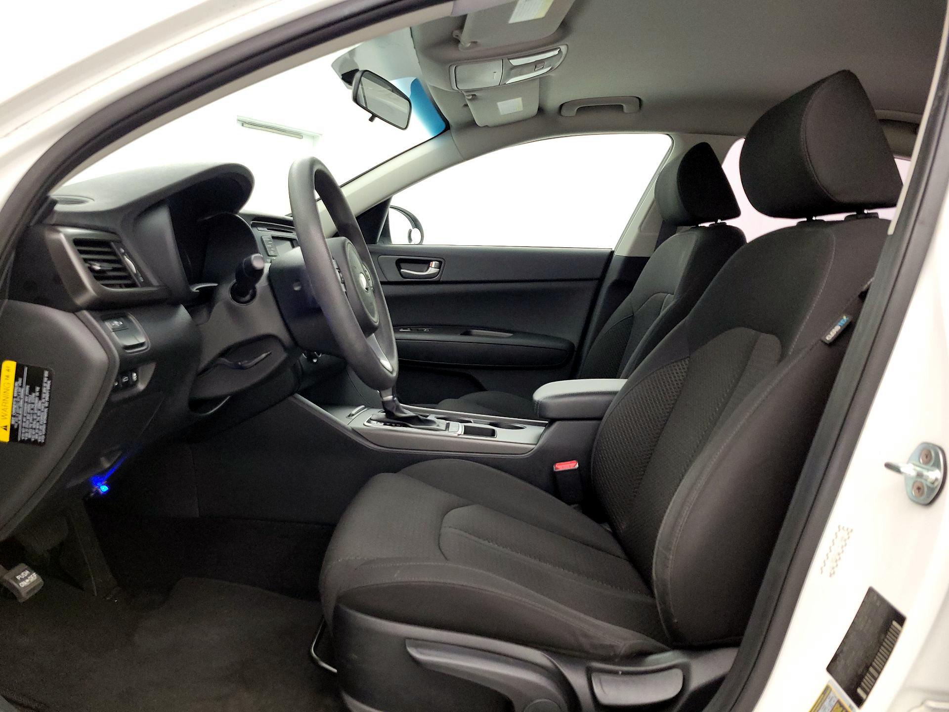 Thumbnail: 2016 Kia Optima - 11