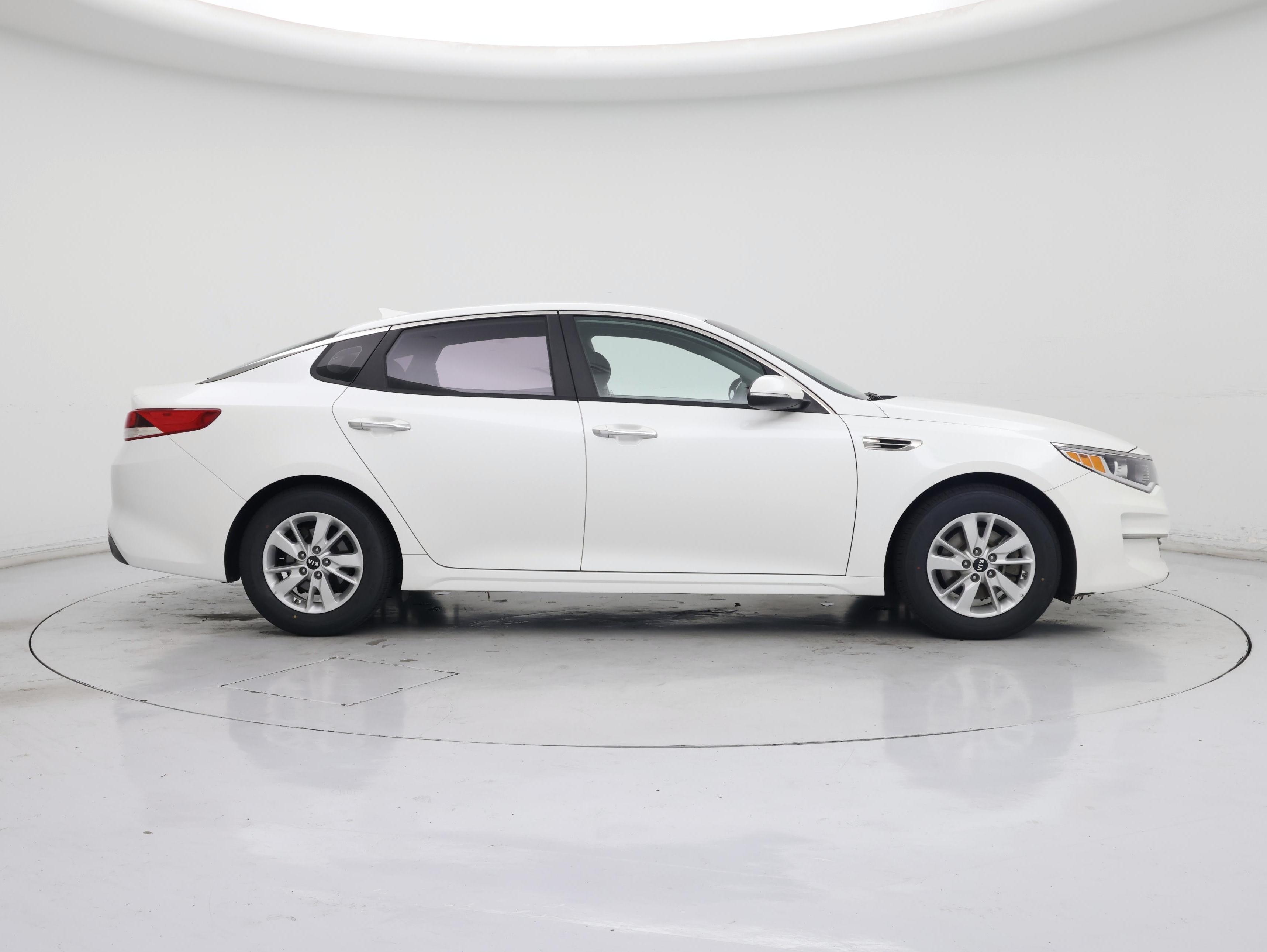 Thumbnail: 2016 Kia Optima - 7