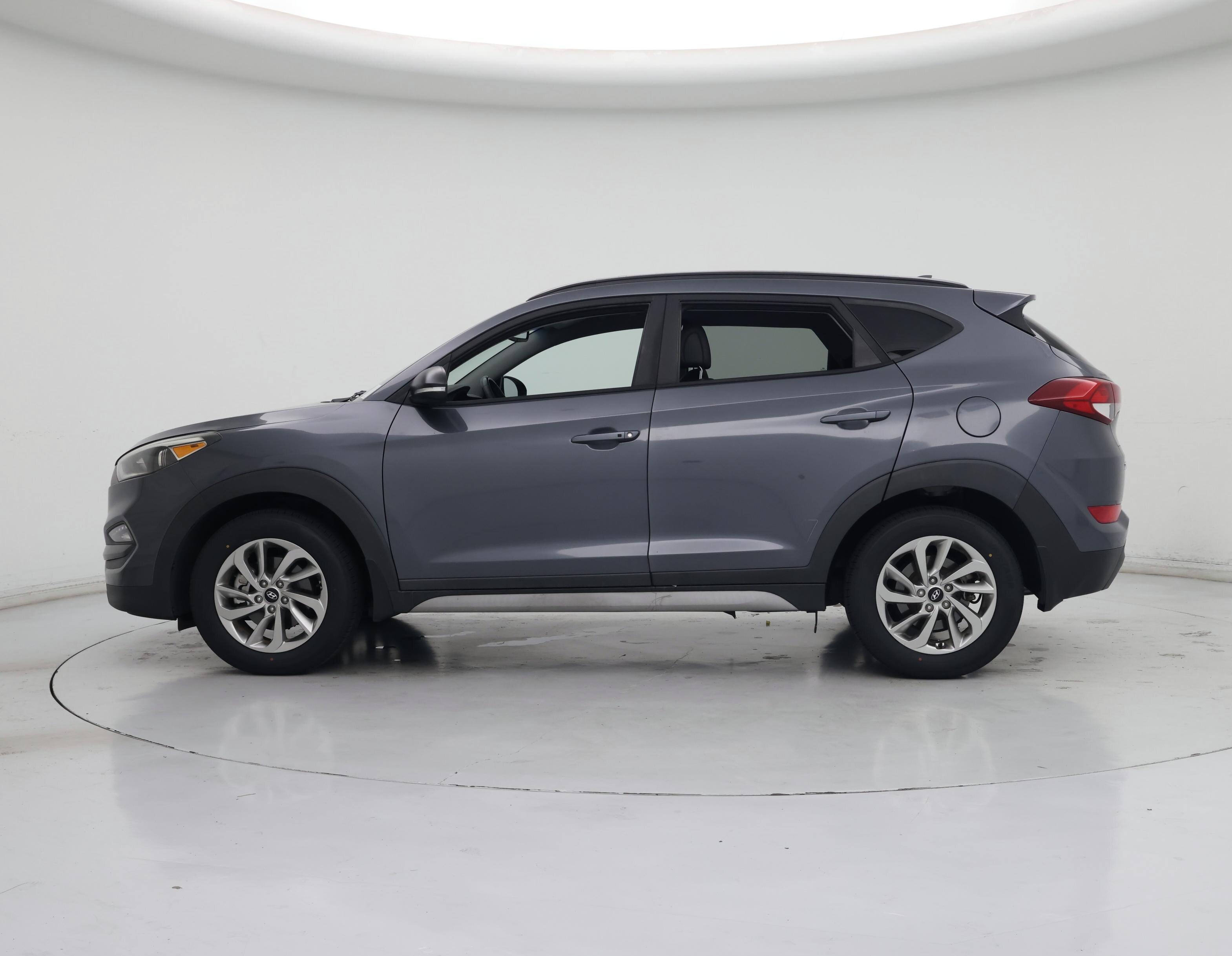 Thumbnail: 2018 Hyundai Tucson - 3