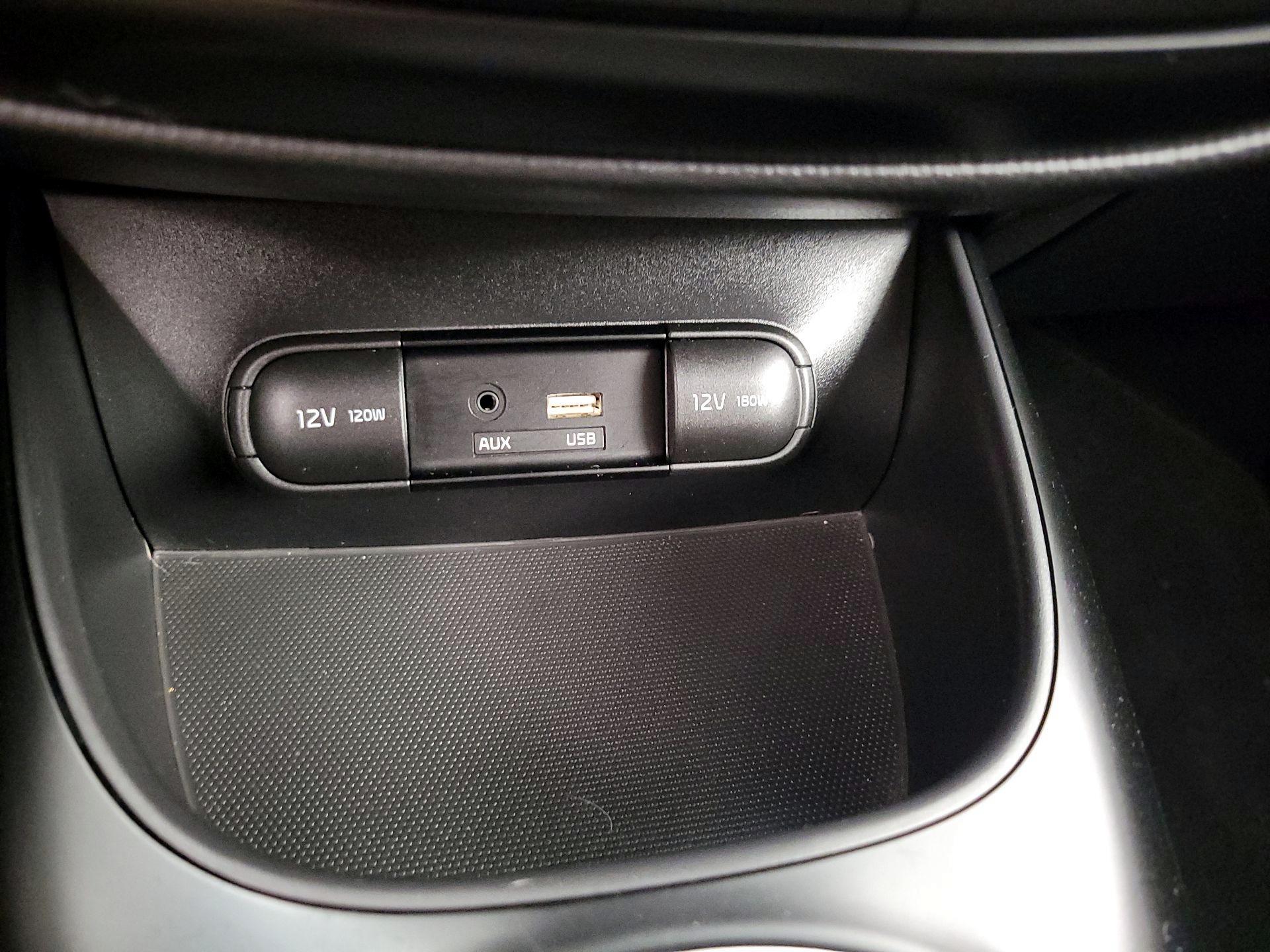 Thumbnail: 2016 Kia Soul - 18