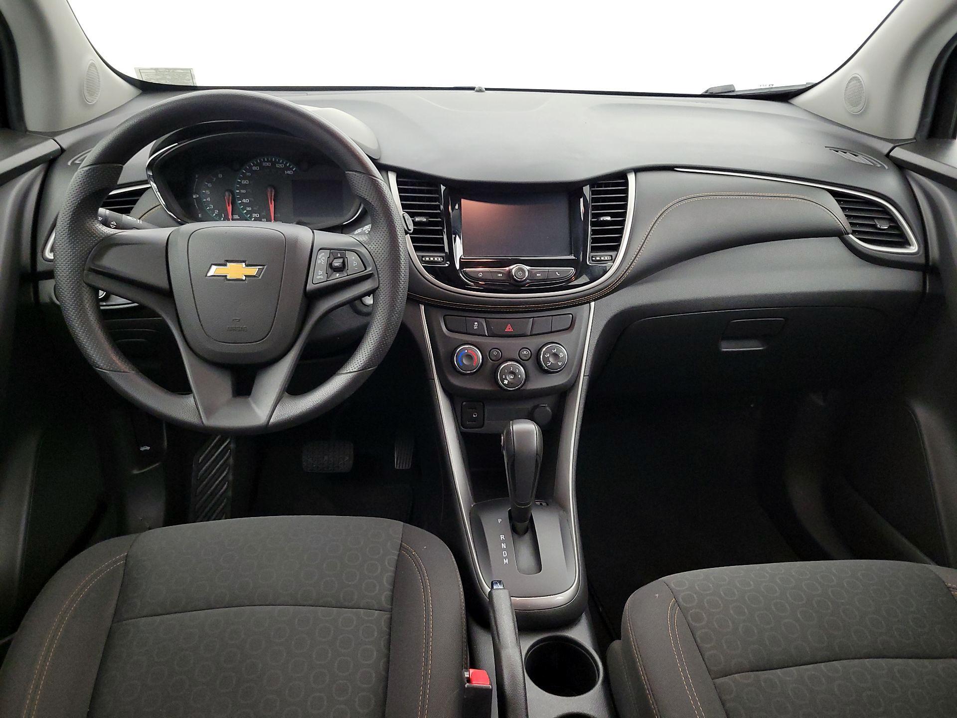 Thumbnail: 2017 Chevrolet Trax - 9