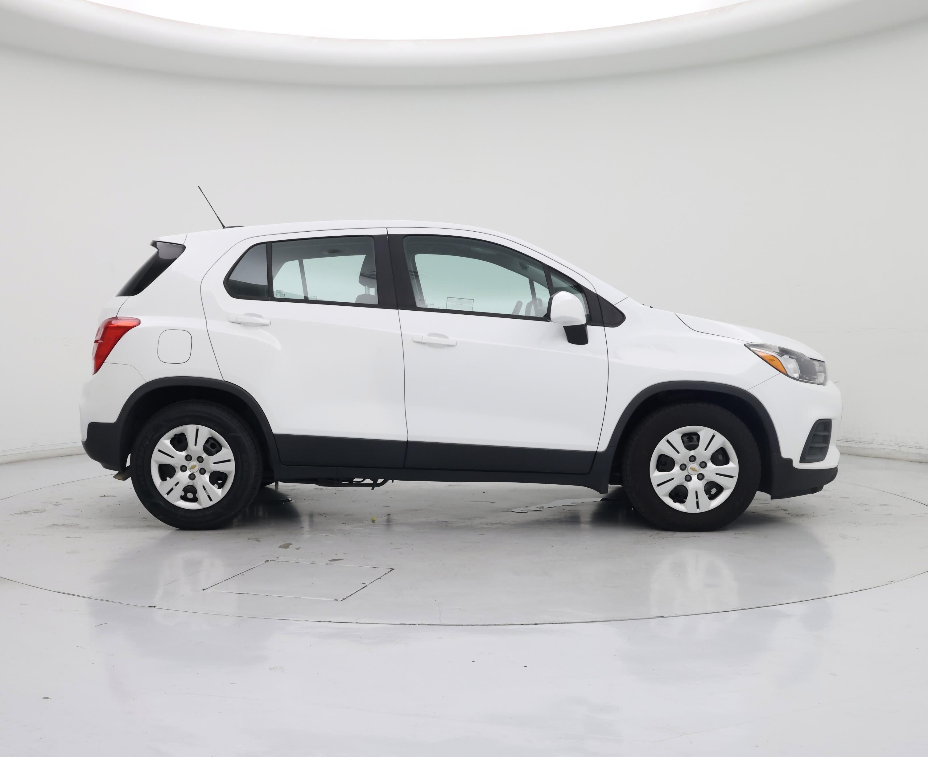 Thumbnail: 2017 Chevrolet Trax - 7