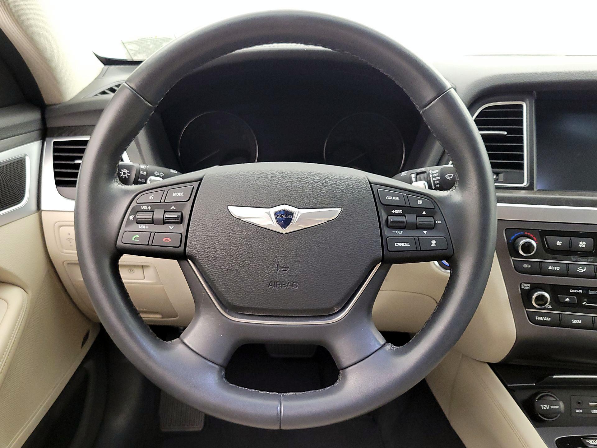 Thumbnail: 2015 Hyundai Genesis - 10