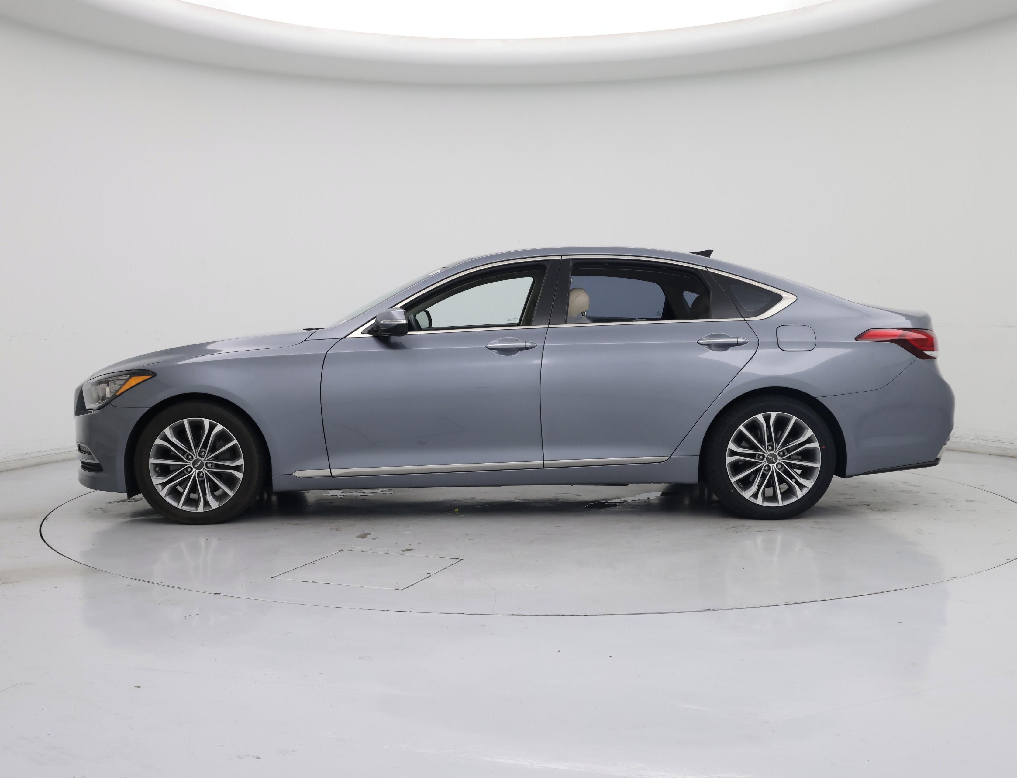 Thumbnail: 2015 Hyundai Genesis - 3
