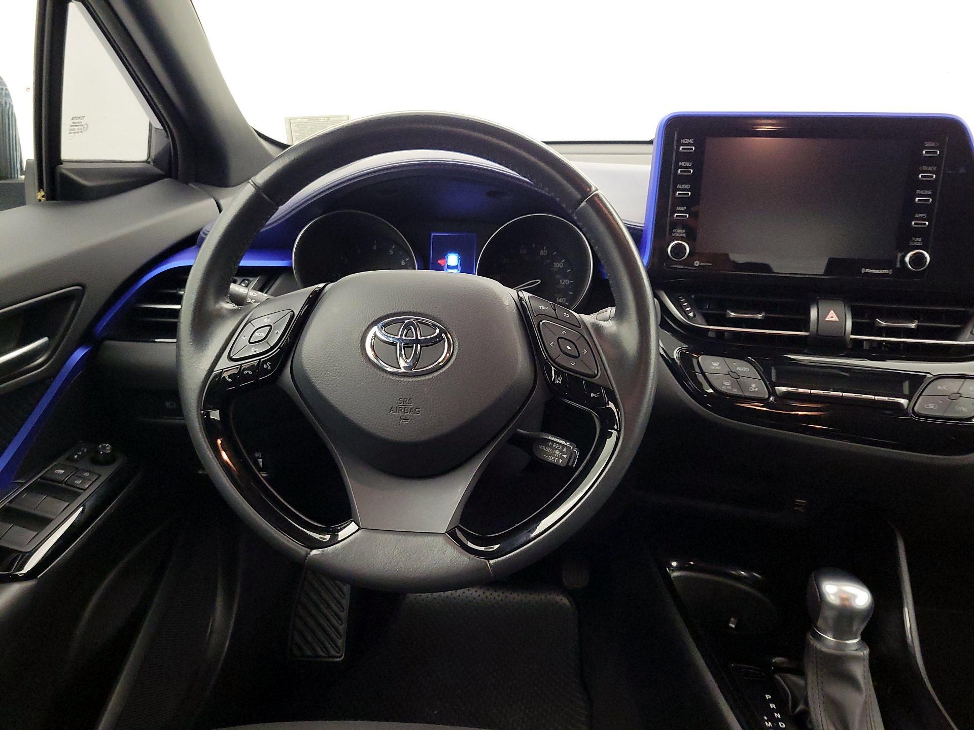 Thumbnail: 2022 Toyota C-HR - 10