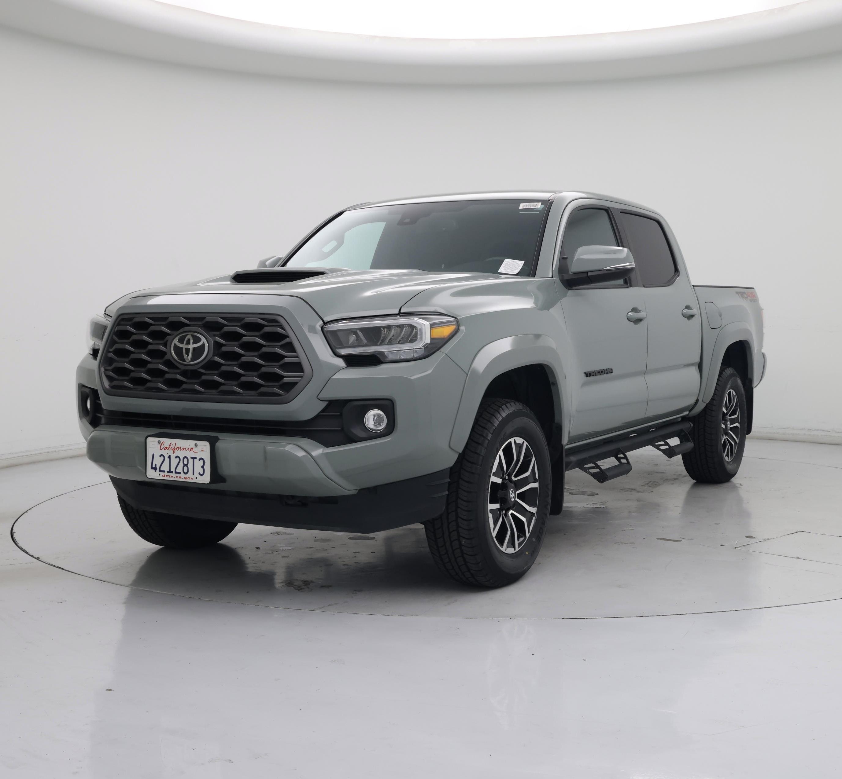 Thumbnail: 2023 Toyota Tacoma - 4