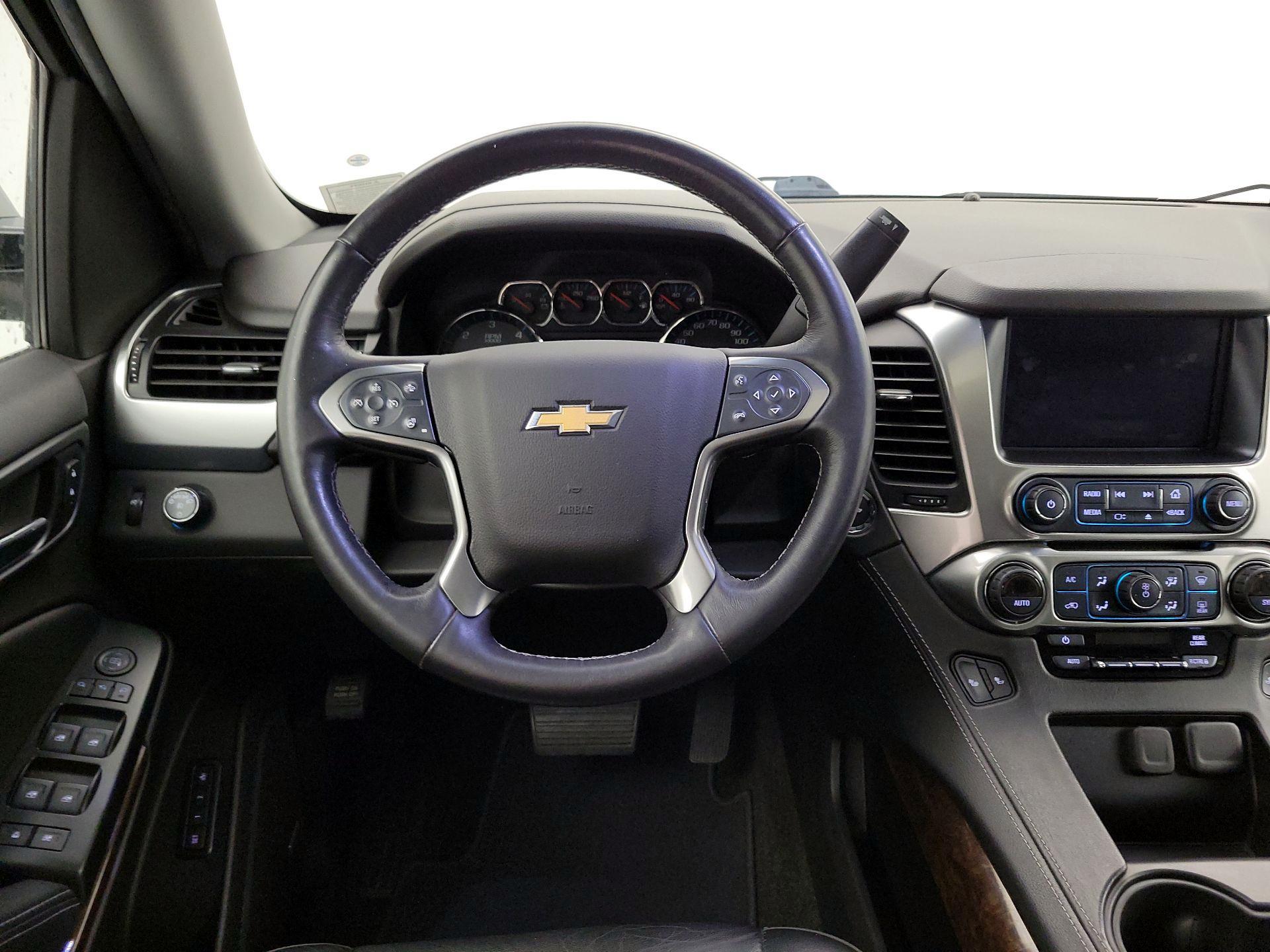 Thumbnail: 2018 Chevrolet Suburban - 10