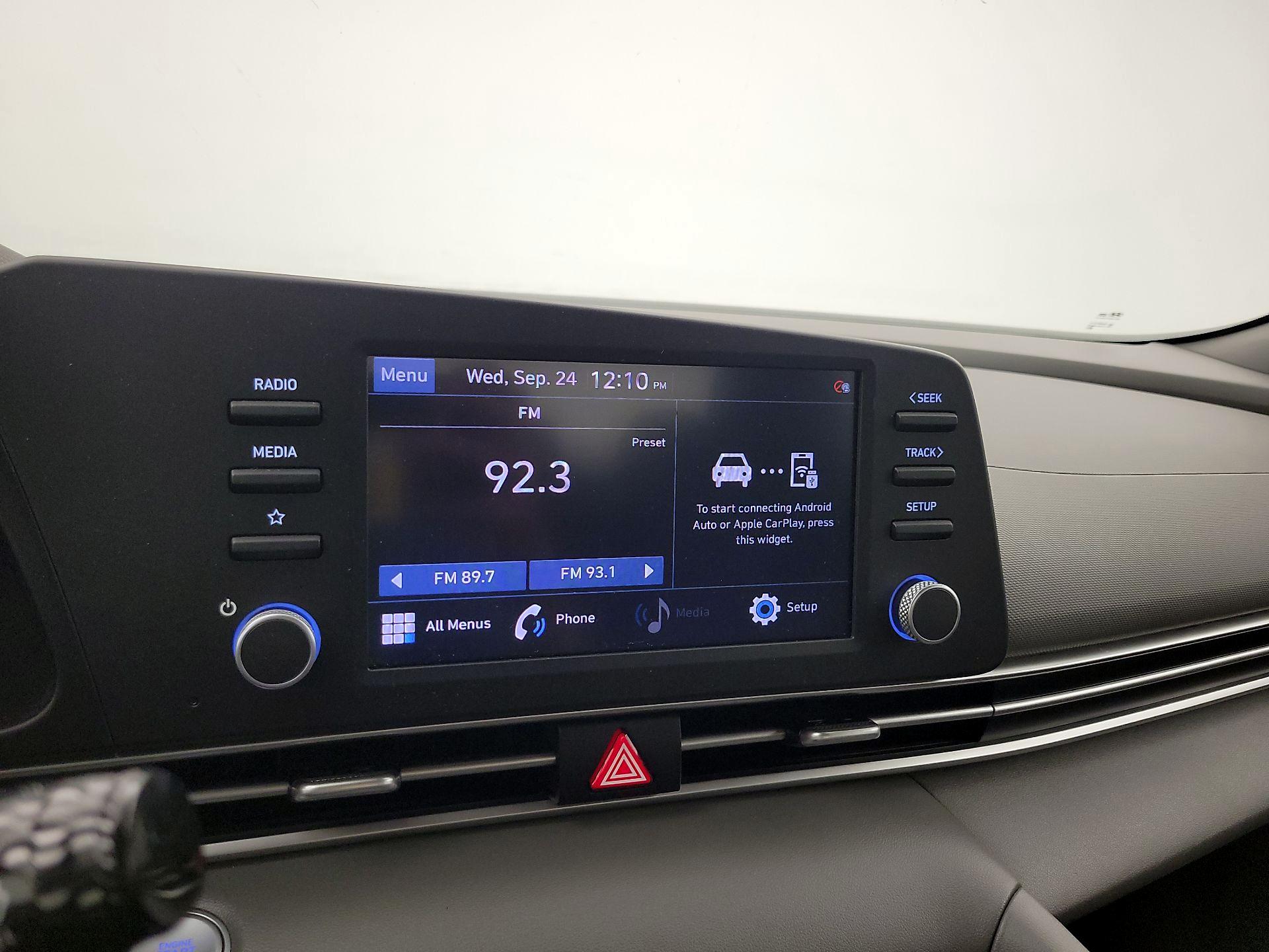 Thumbnail: 2023 Hyundai Elantra - 15