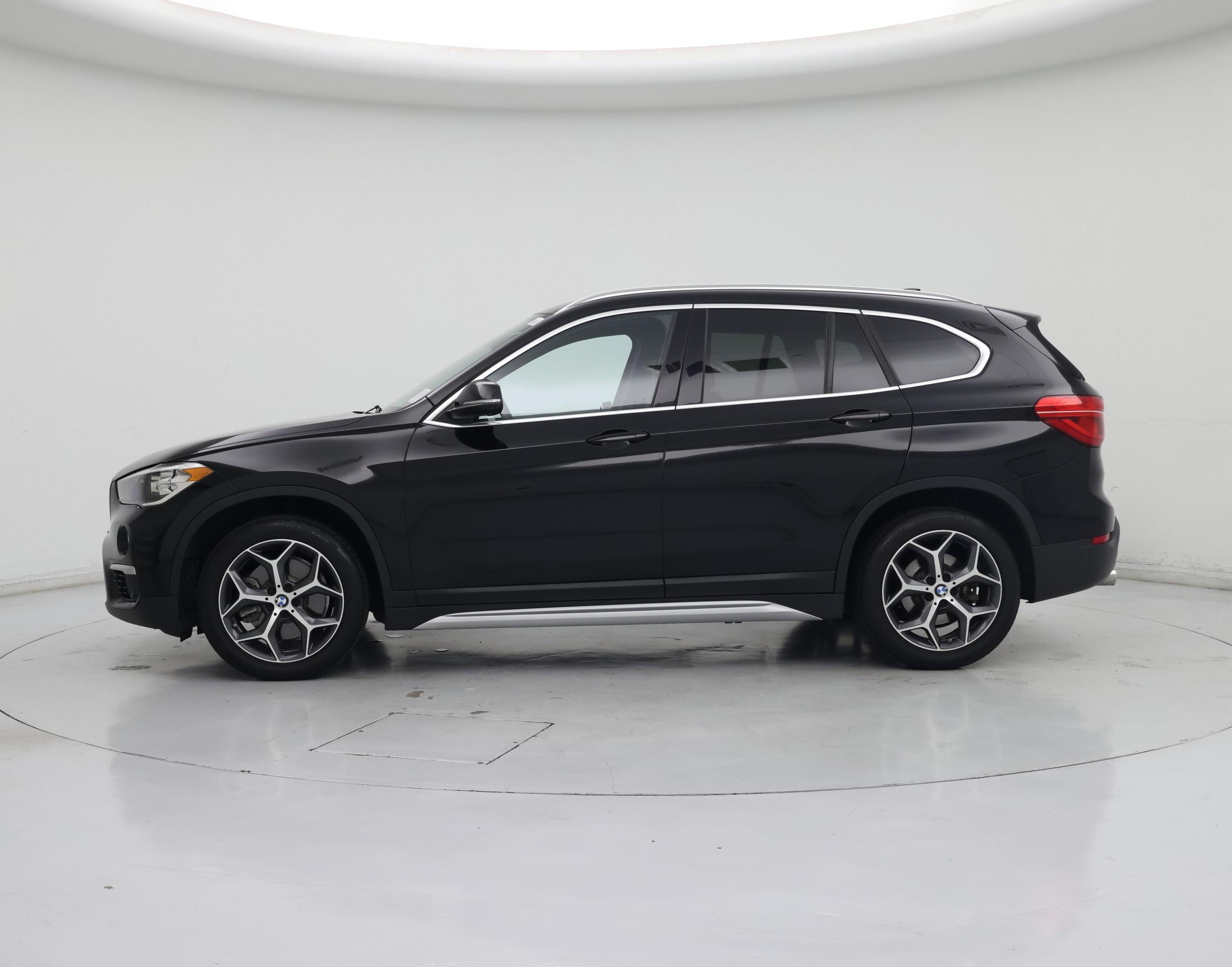 Thumbnail: 2019 BMW X1 - 3