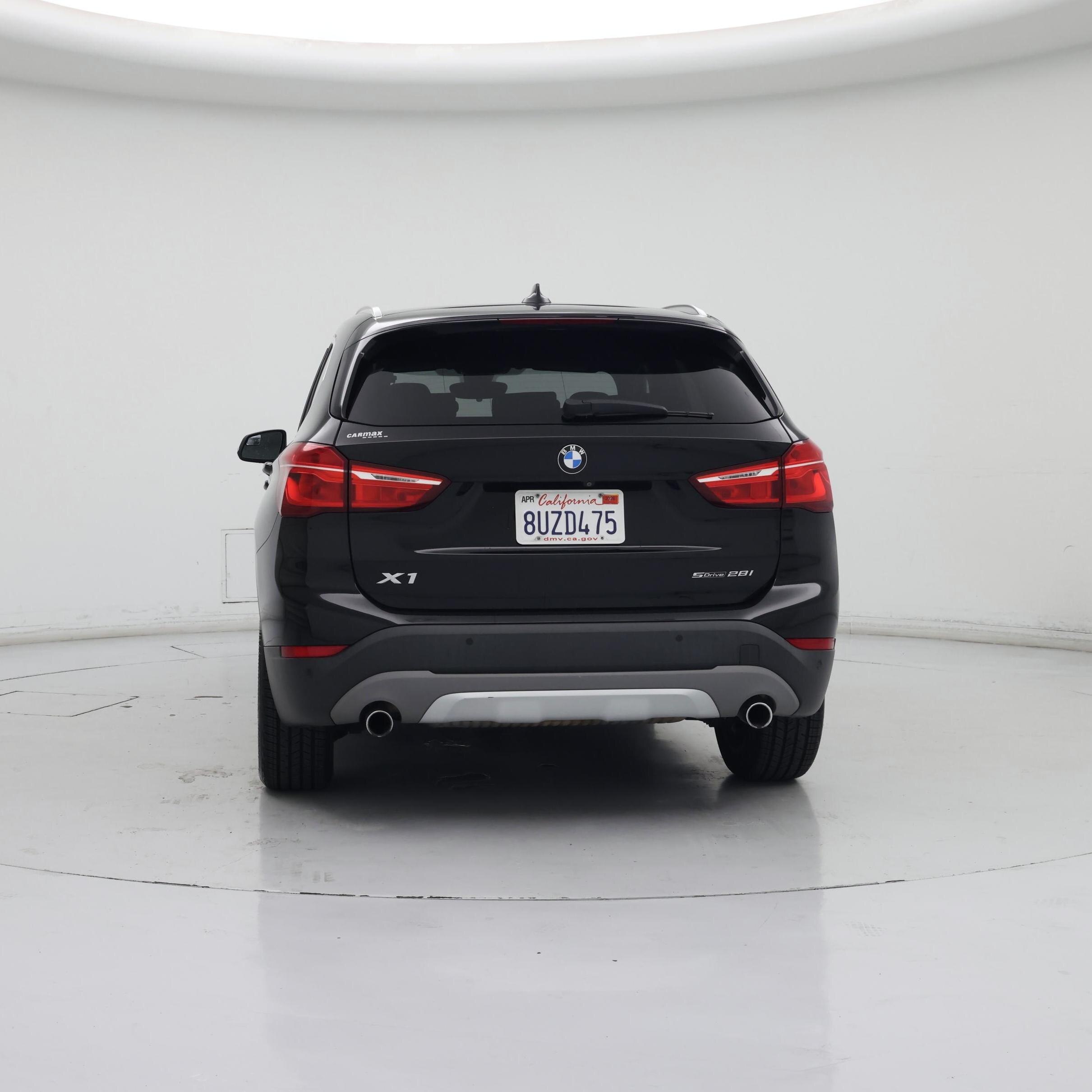 Thumbnail: 2019 BMW X1 - 6