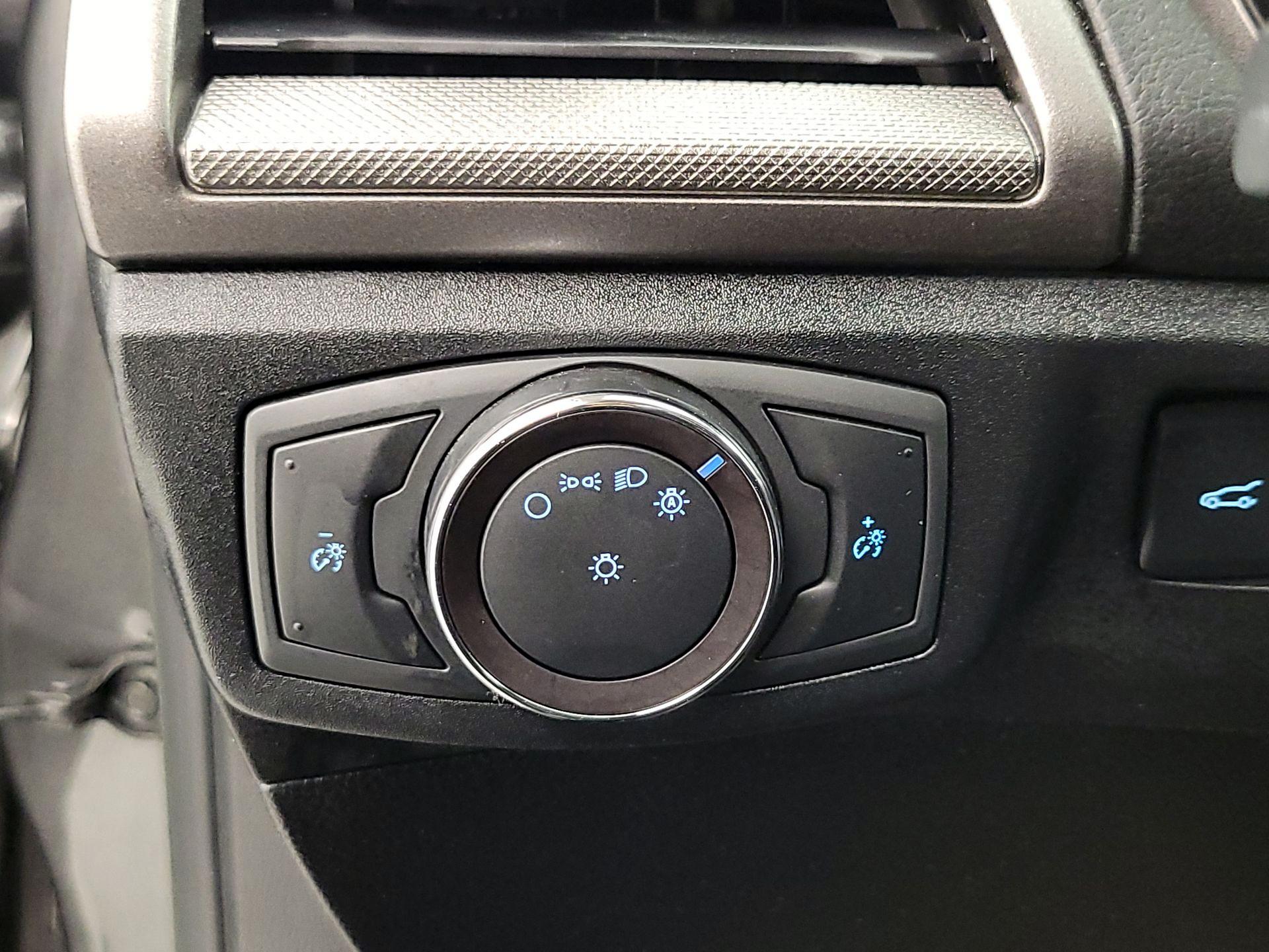 Thumbnail: 2019 Ford Fusion - 13