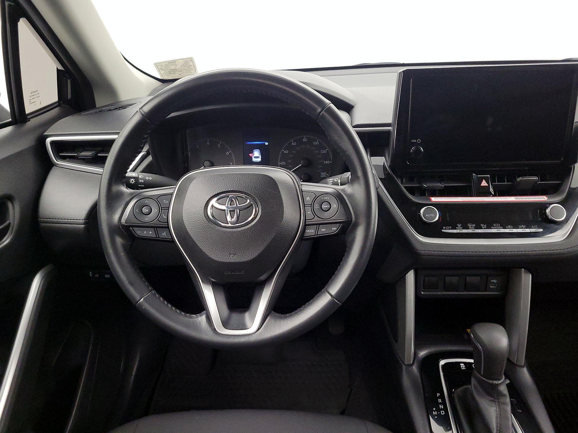 Thumbnail: 2023 Toyota Corolla Cross - 10