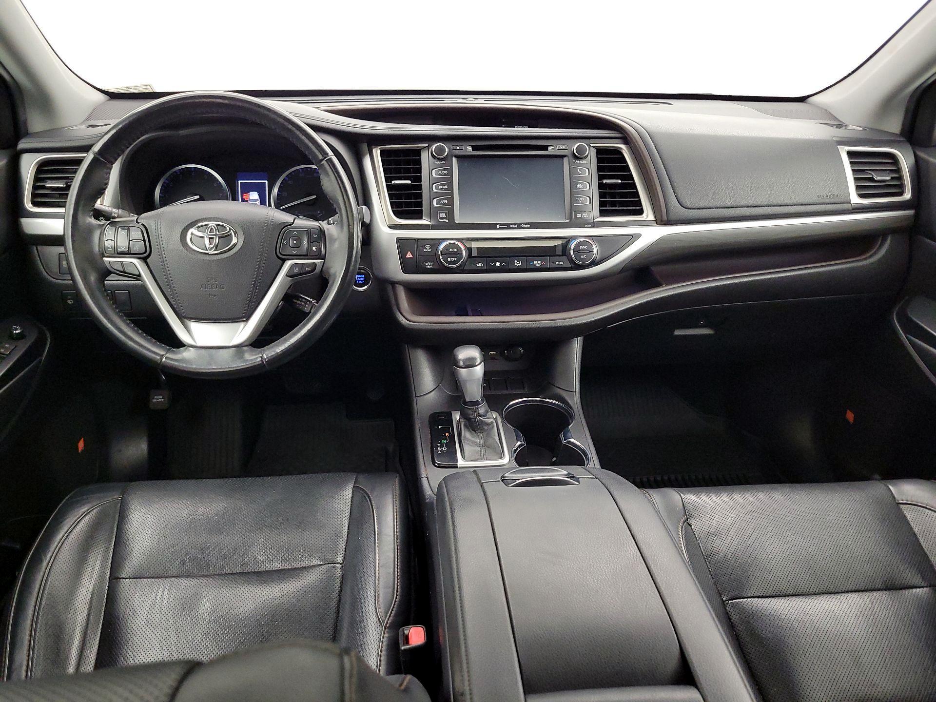 Thumbnail: 2019 Toyota Highlander - 9