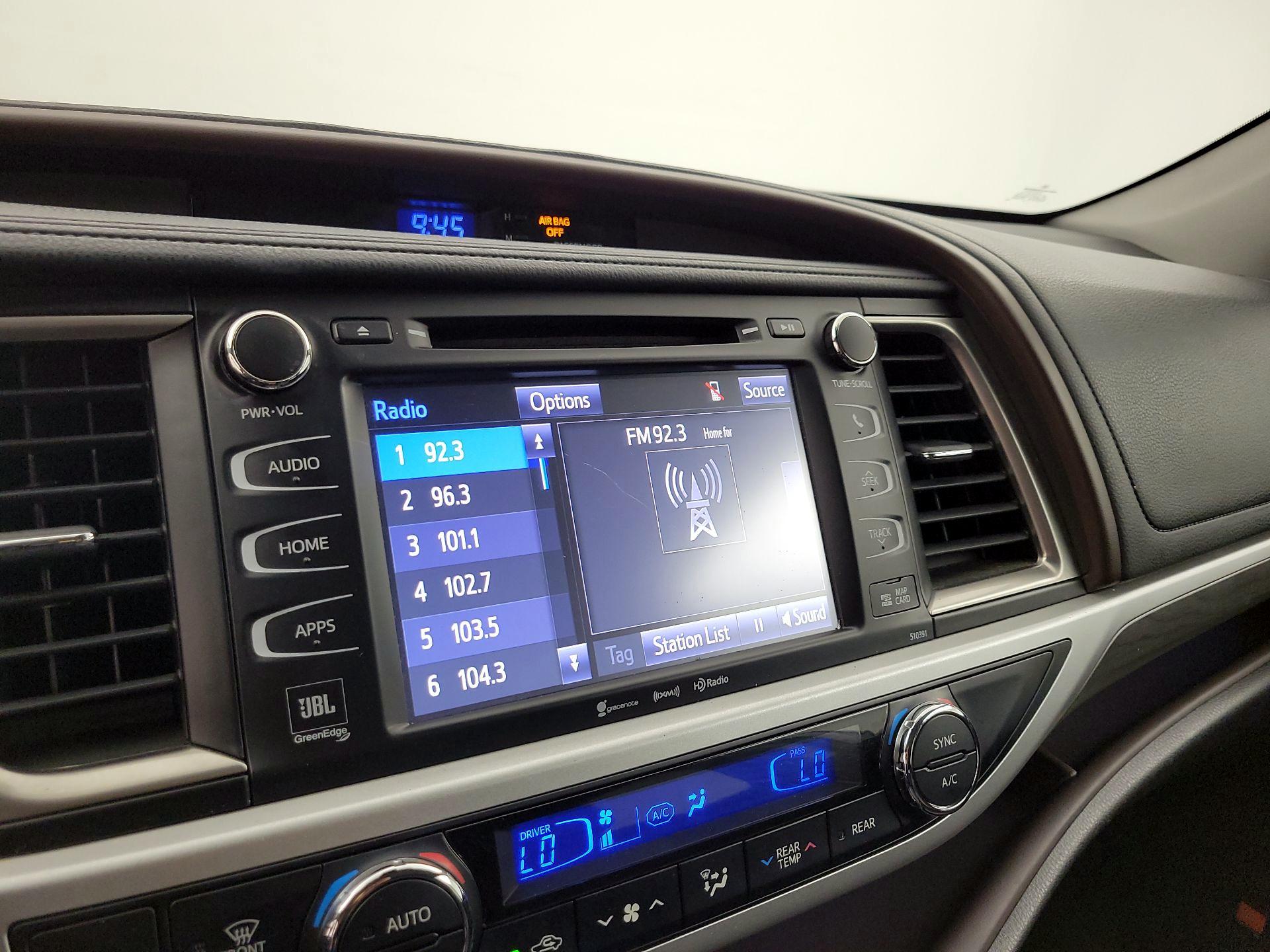 Thumbnail: 2019 Toyota Highlander - 15