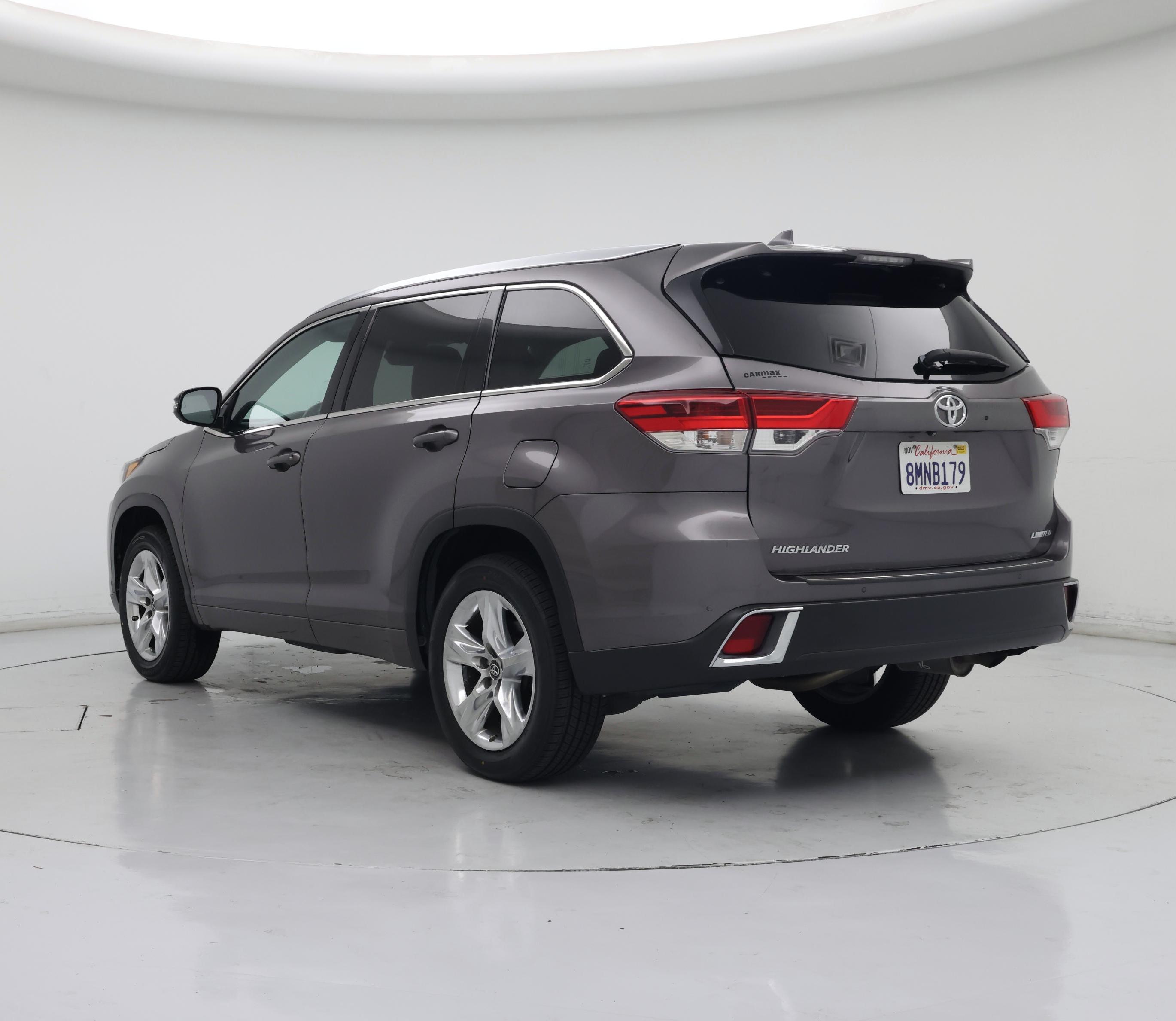 Thumbnail: 2019 Toyota Highlander - 2