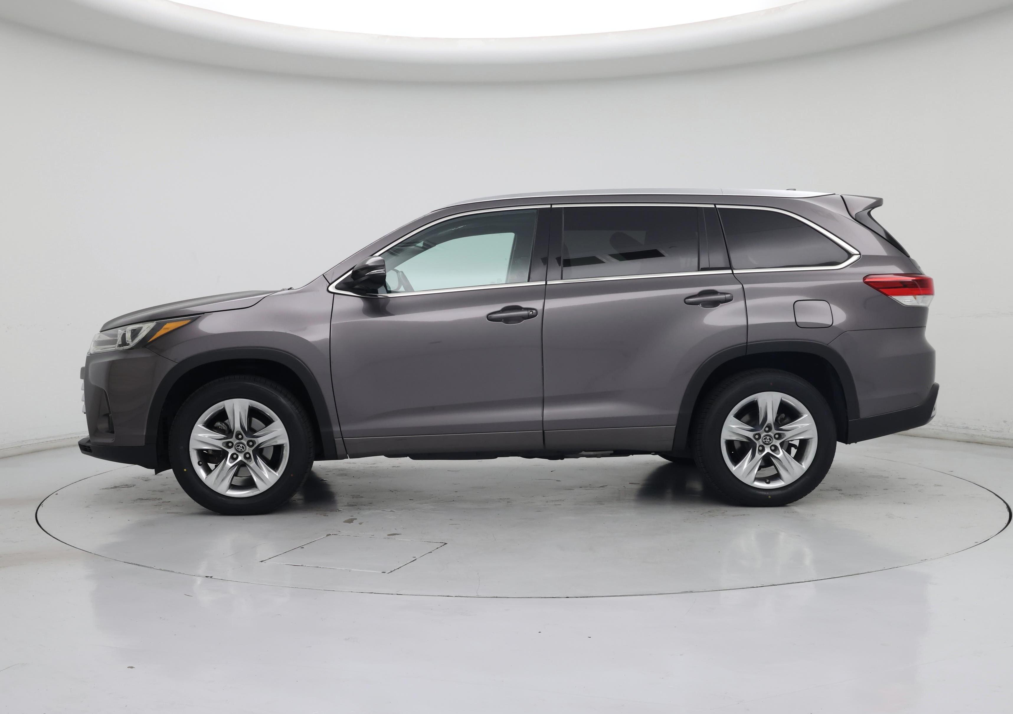 Thumbnail: 2019 Toyota Highlander - 3