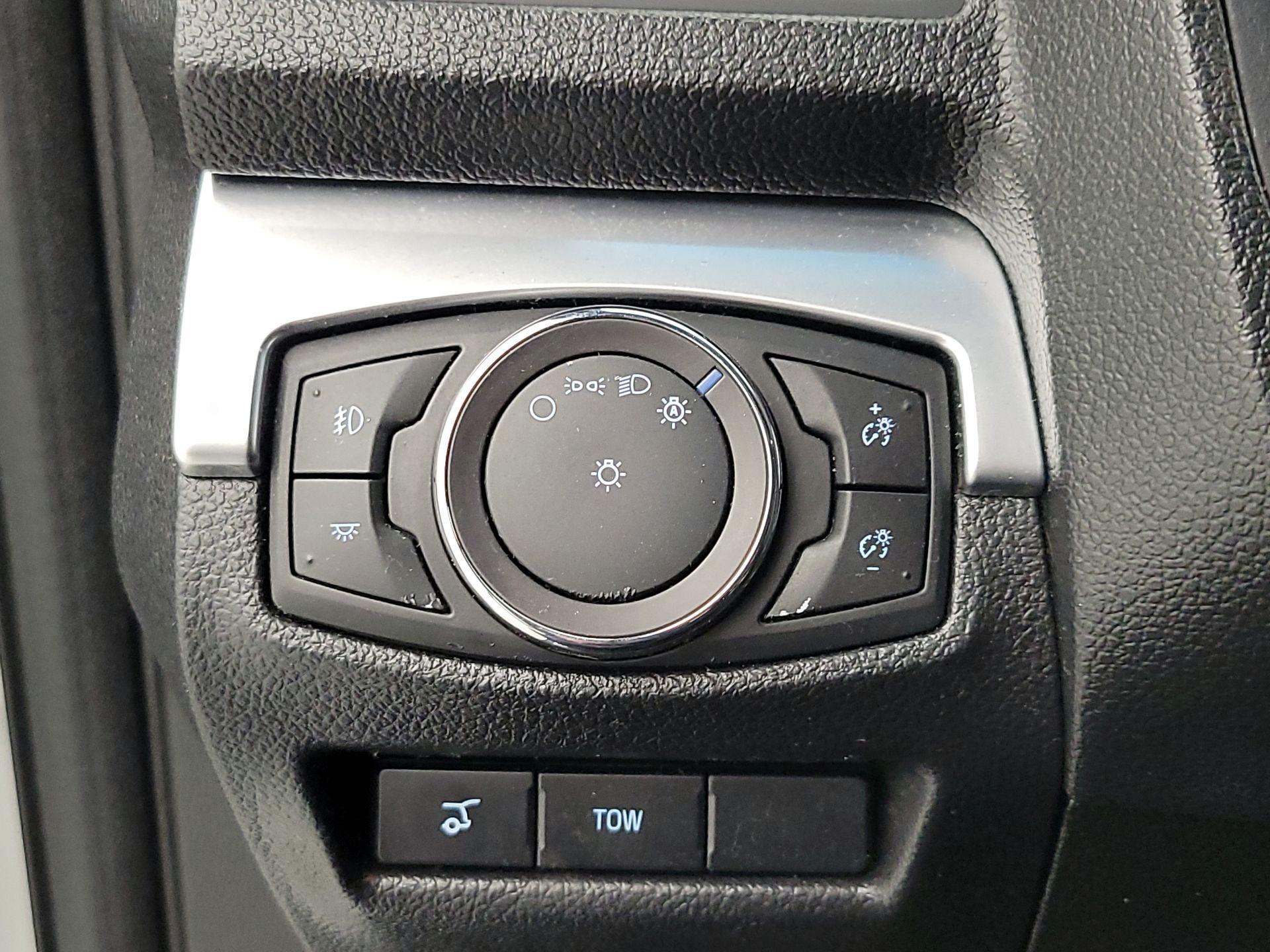 Thumbnail: 2018 Ford Explorer - 13