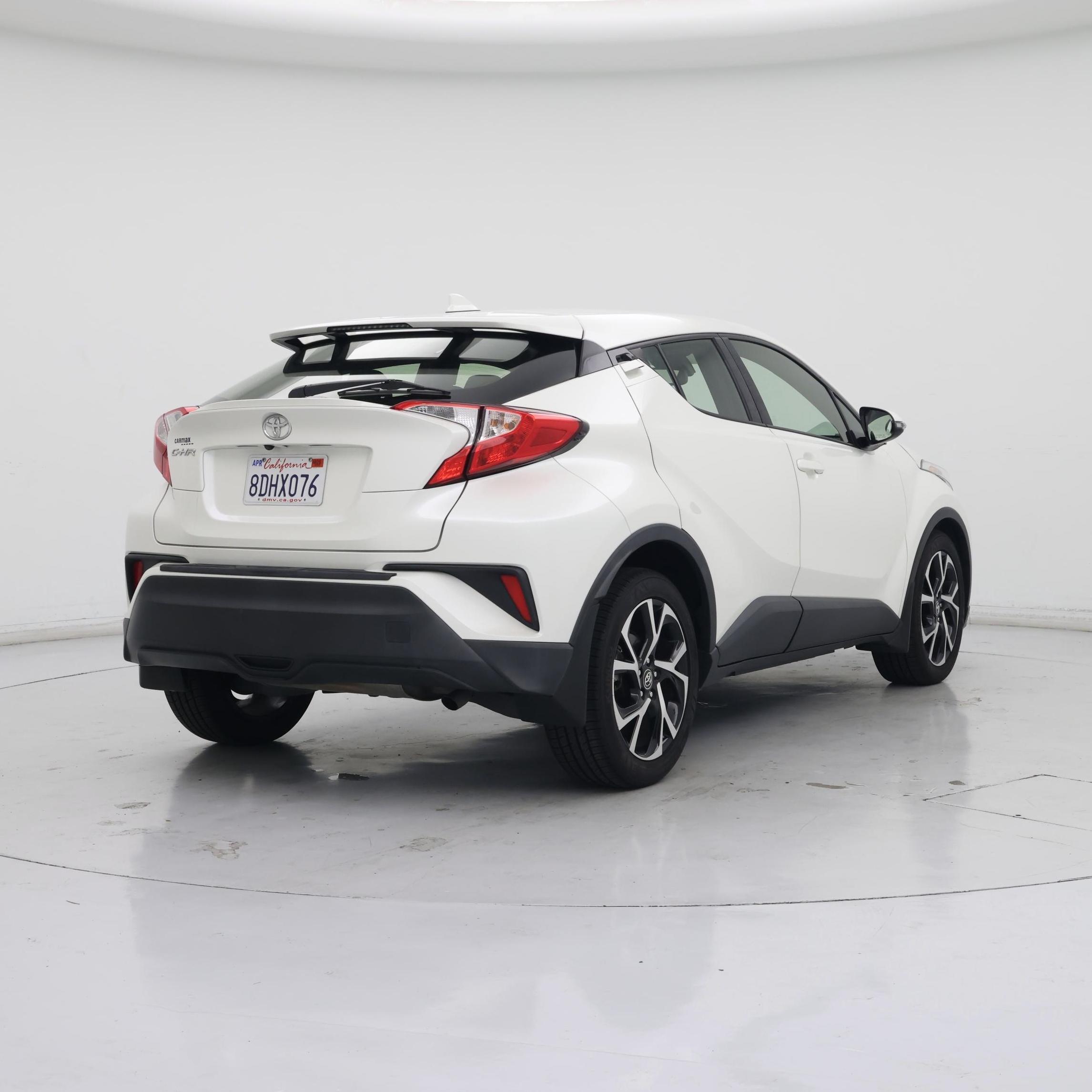 Thumbnail: 2018 Toyota C-HR - 8