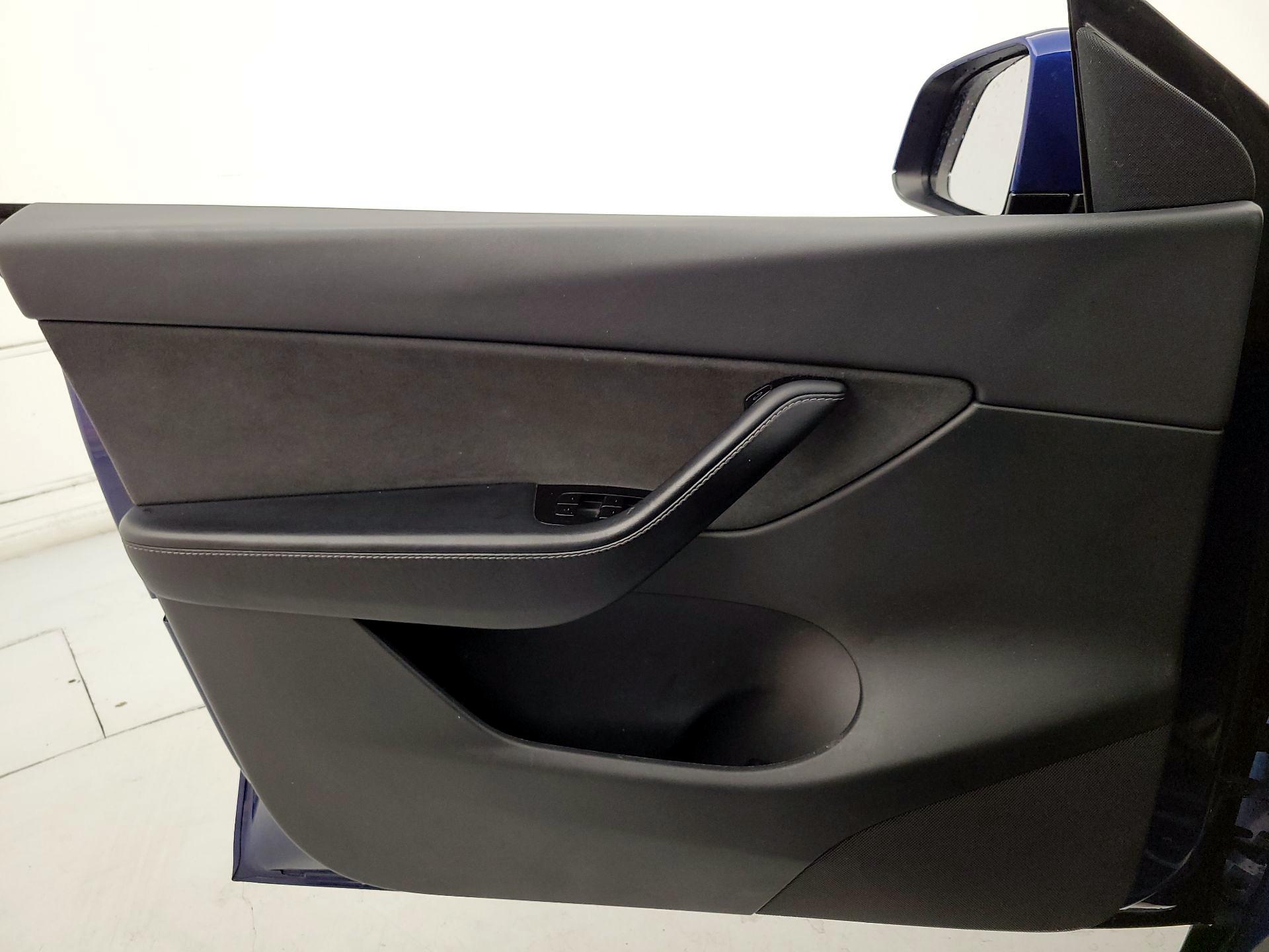 Thumbnail: 2020 Tesla Model Y - 12