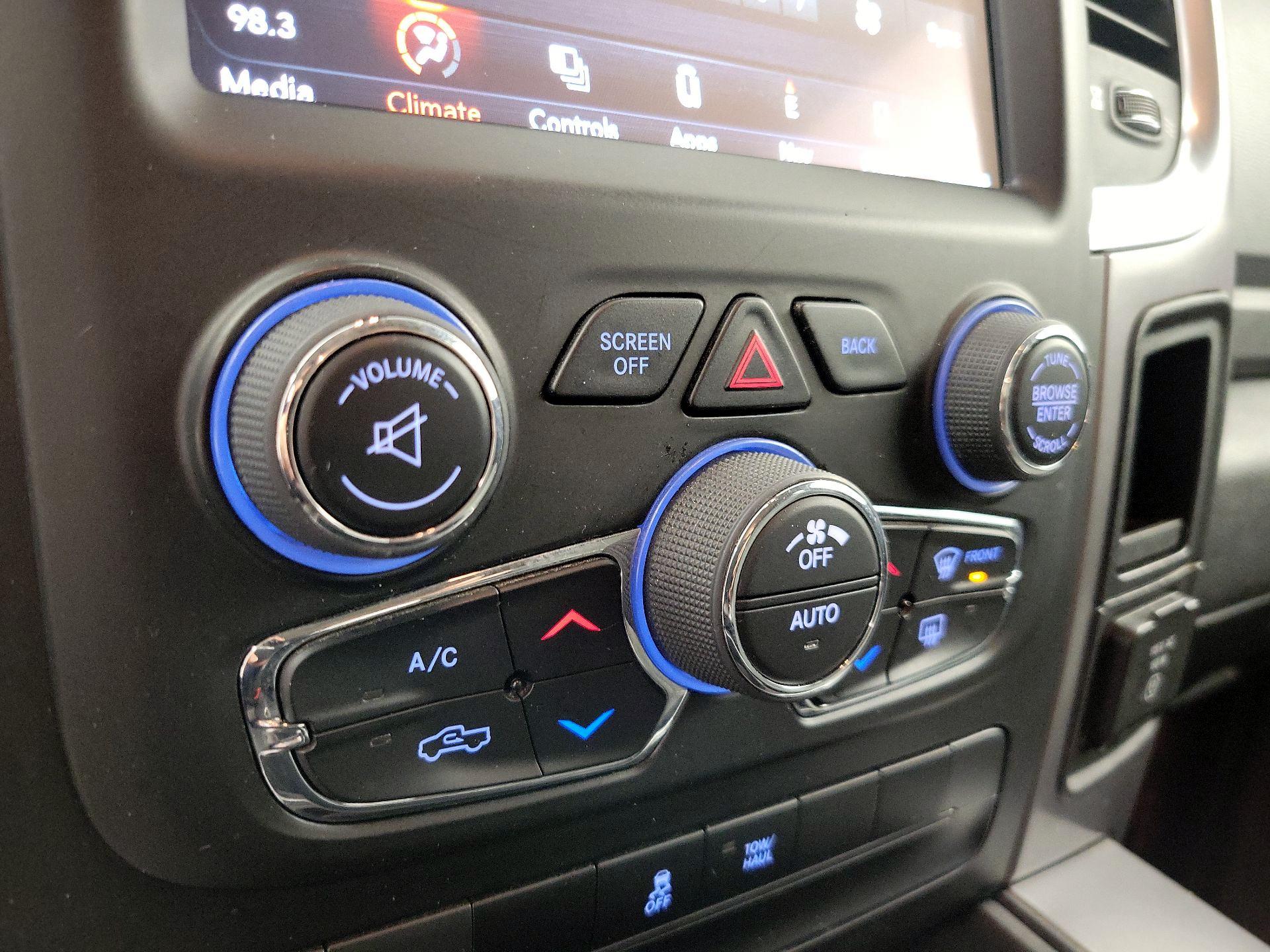 Thumbnail: 2023 RAM 1500 Classic - 16