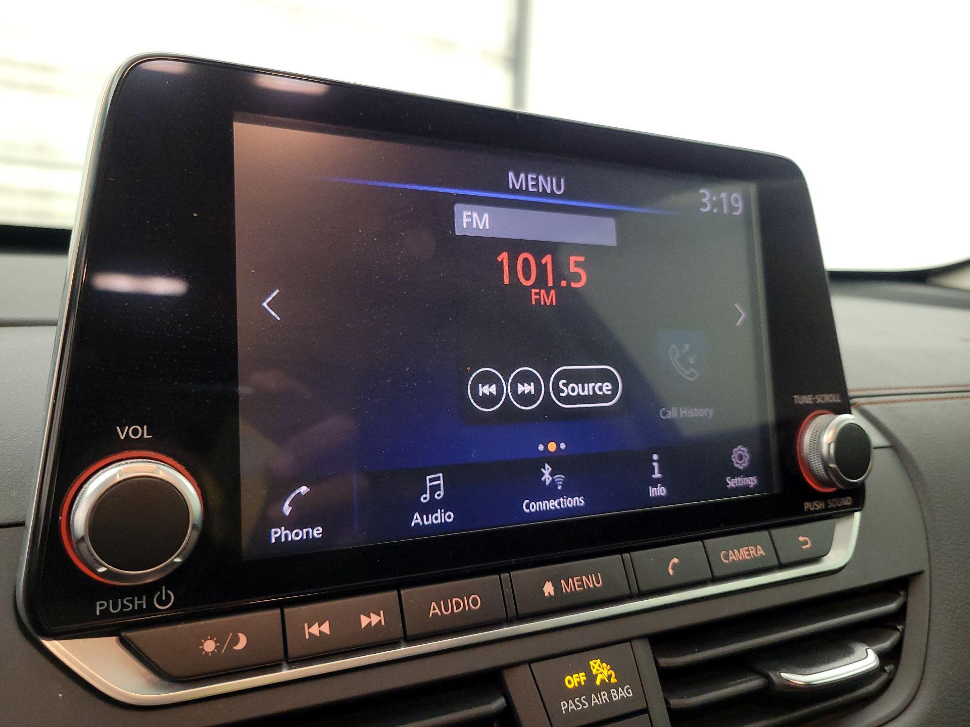 Thumbnail: 2020 Nissan Altima - 15