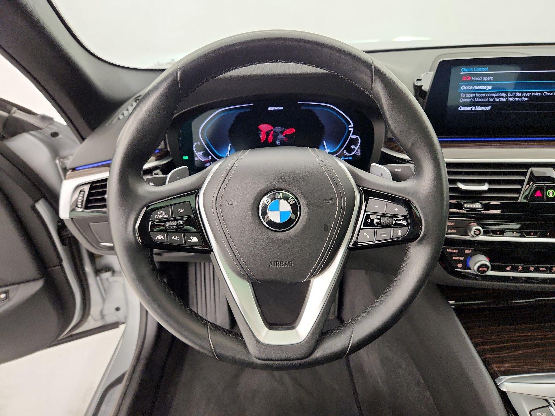 Thumbnail: 2020 BMW 5 Series - 10