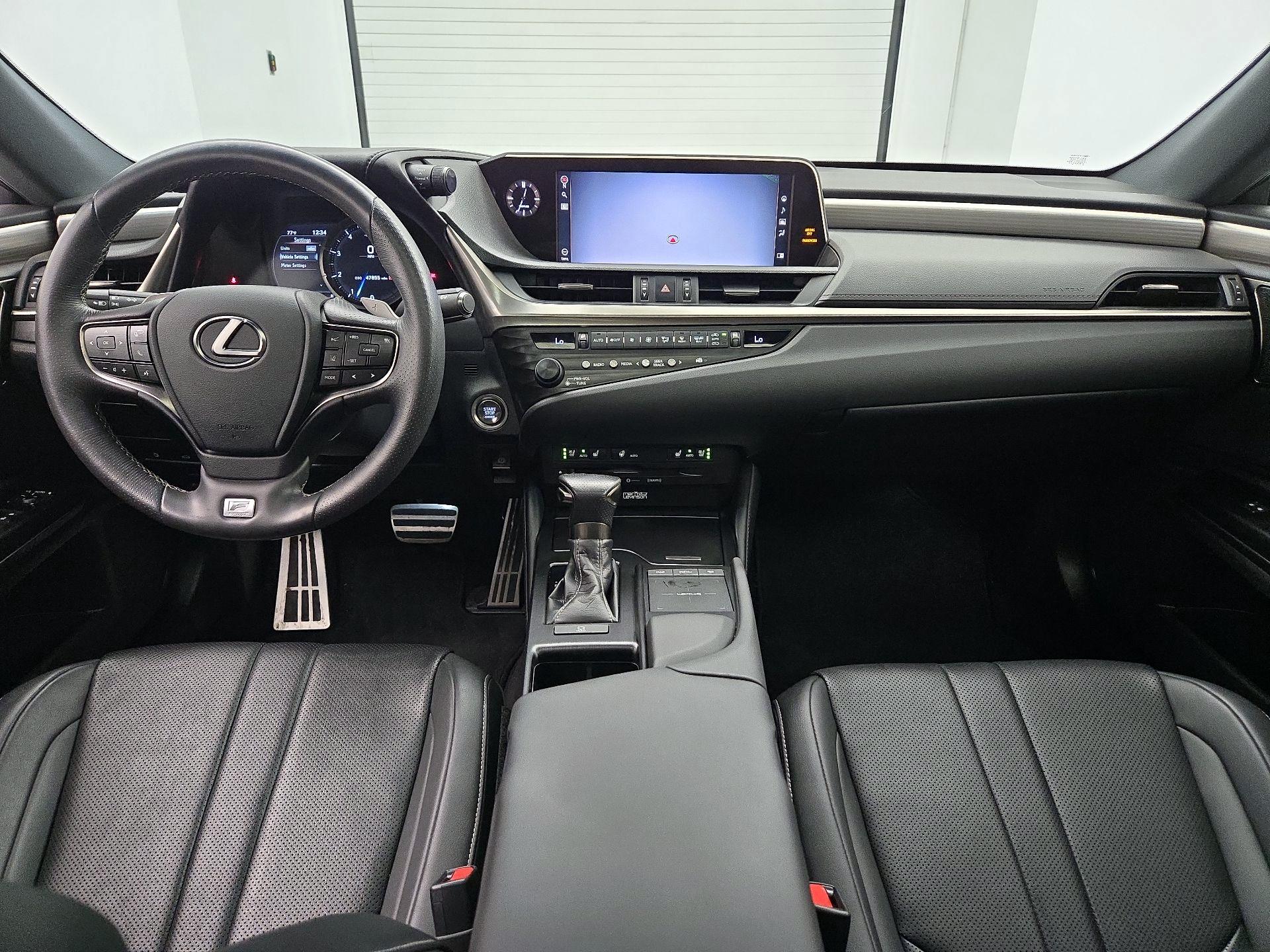 Thumbnail: 2020 Lexus ES - 9